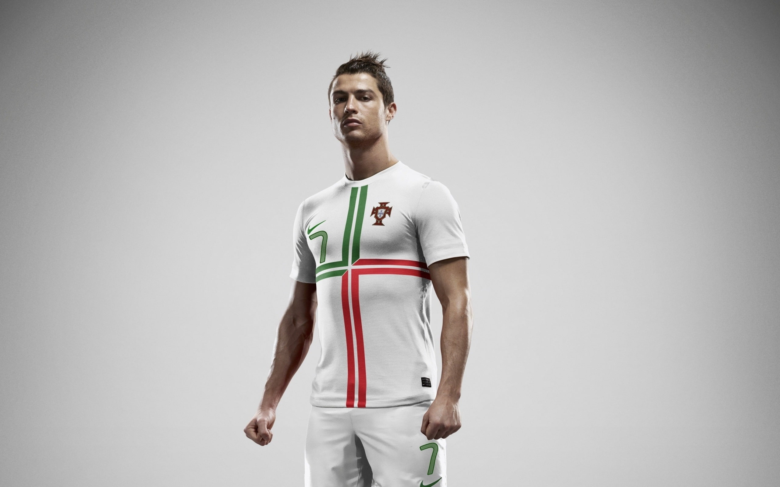 dor, casual clothing, young men, young adult, portrait, ballon, shorts, sport, ronaldo, adult, confidence, three quarter length, beard, one person, copy space, HD Wallpaper