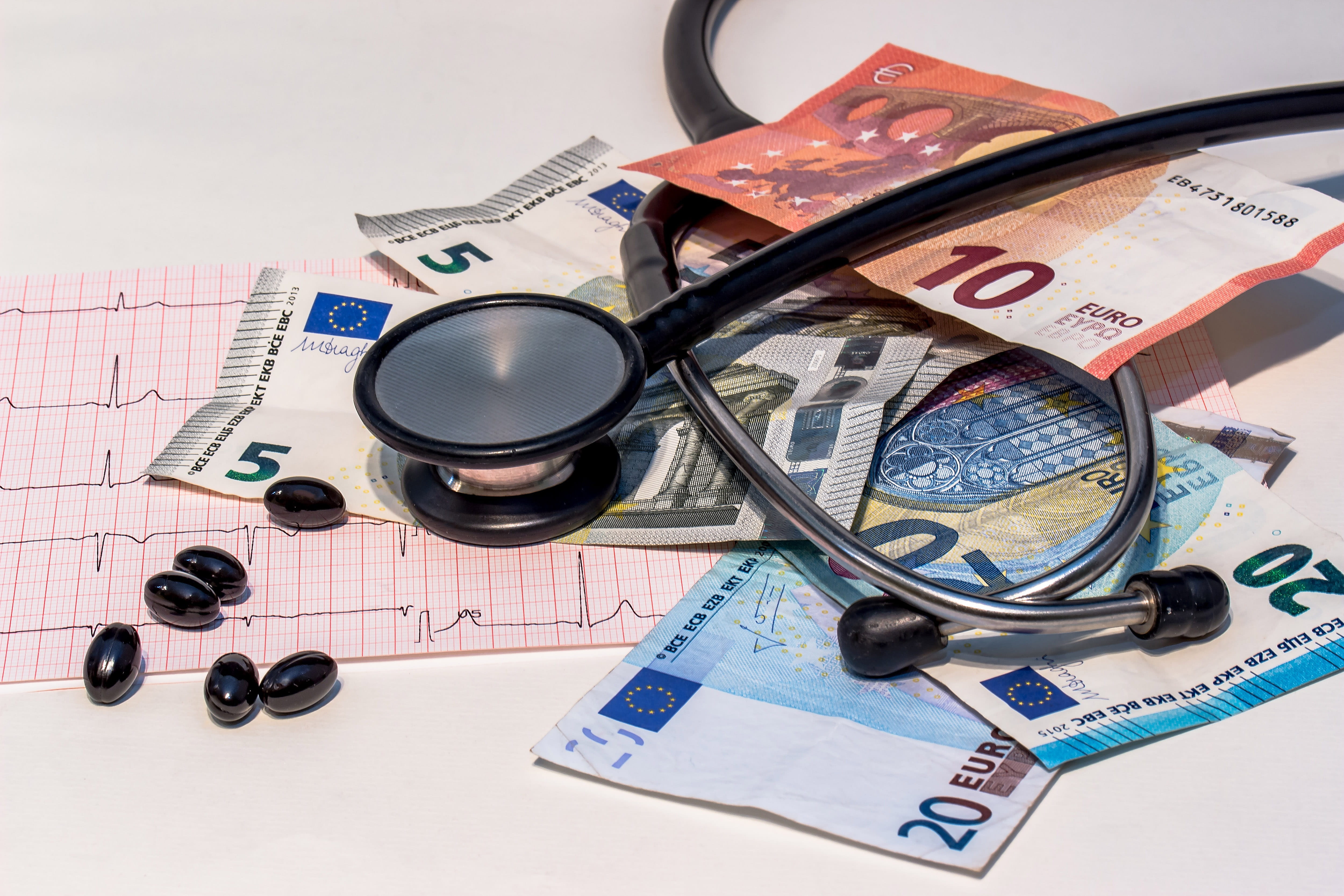 magnifying glass, cash, bill, studio shot, nurse, Stethoscope, bank notes, dollar, currency, calculator, paper Currency, various, healthcare, notes, savings, HD Wallpaper
