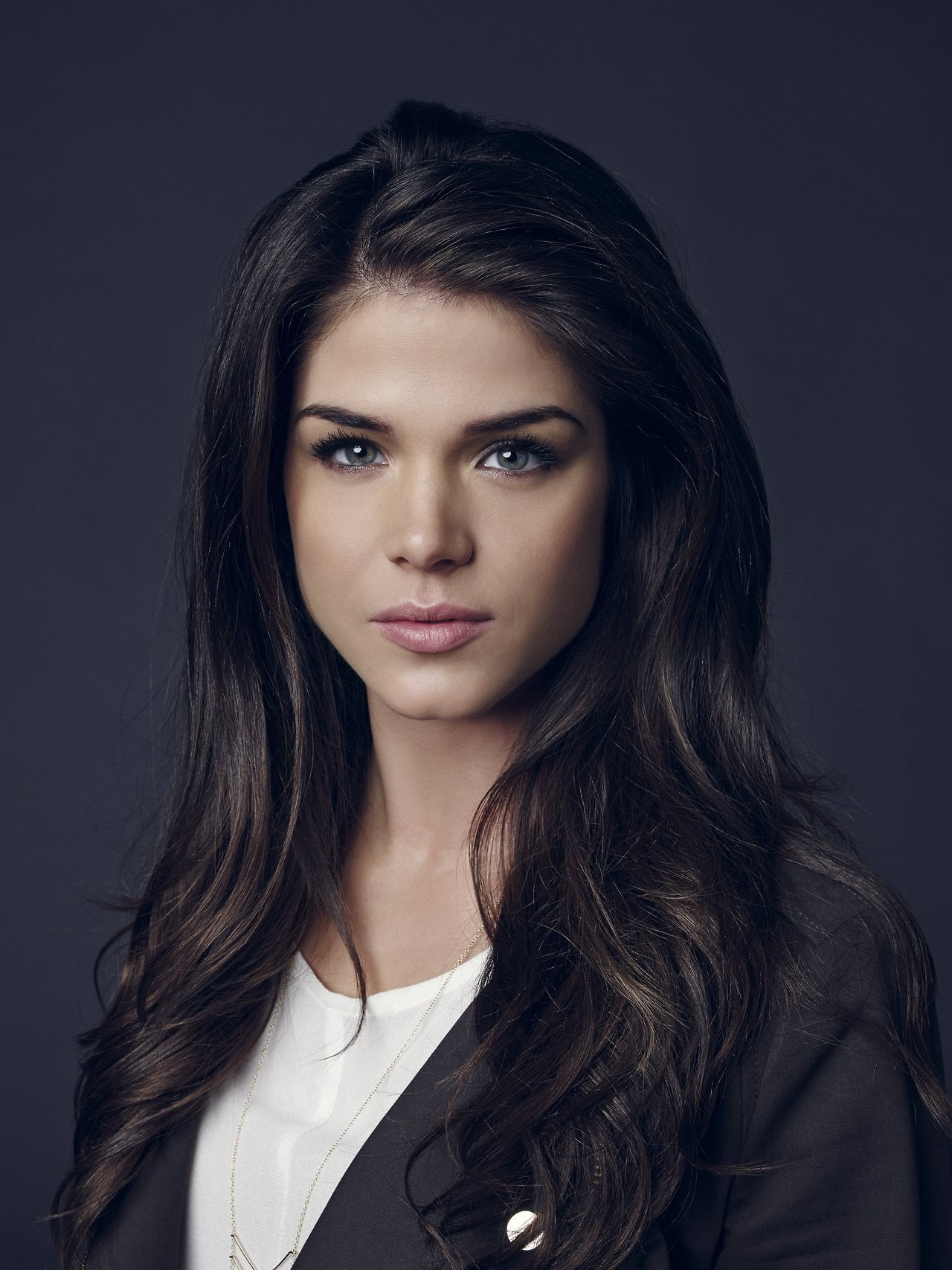 beautiful people, The 100, fashion, portrait, looking at camera, human hair, young women, glamour, human face, Marie Avgeropoulos, studio shot, adult, indoors, Phone HD Wallpaper