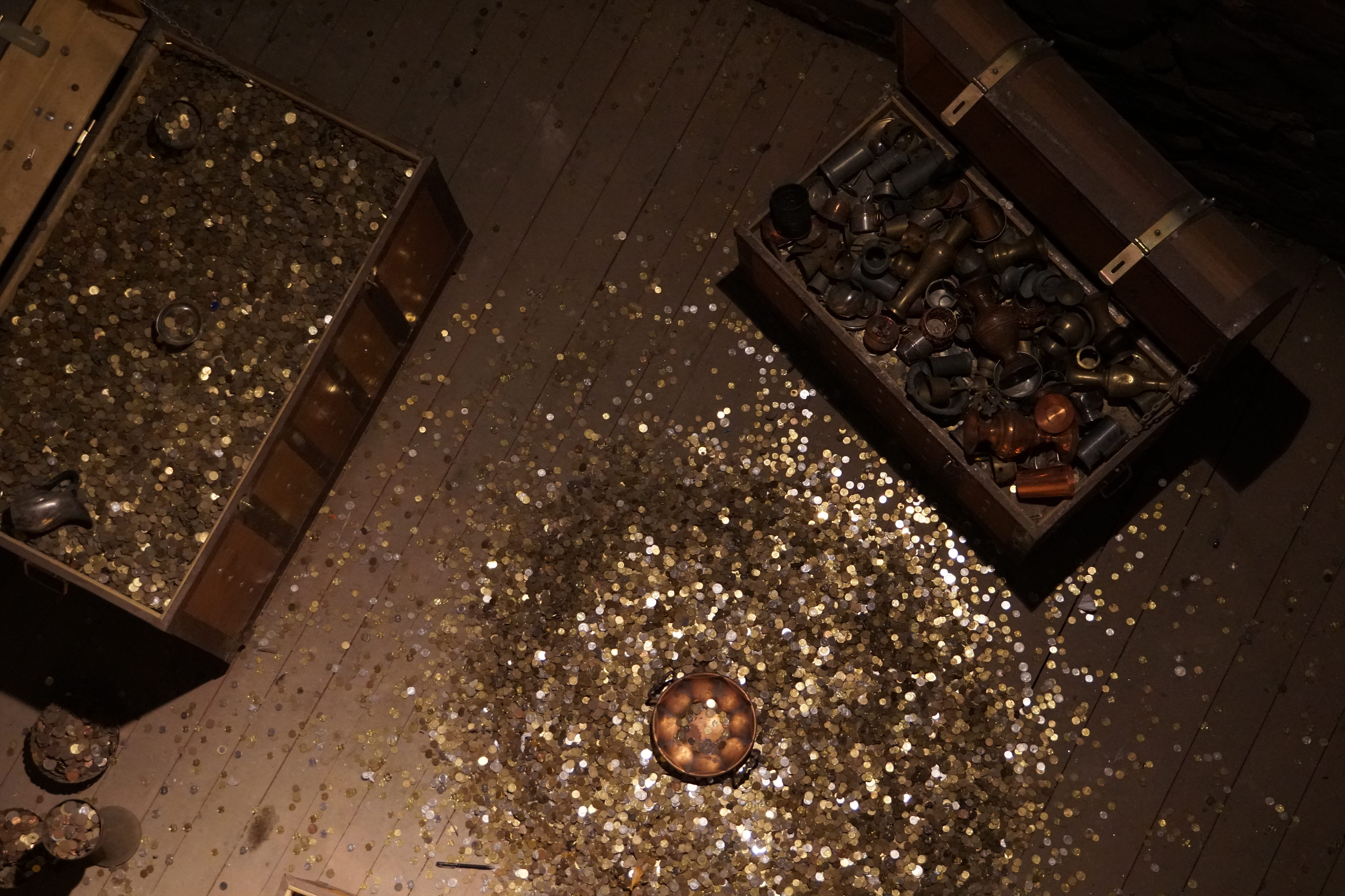 directly above, domestic room, indoors, nature, food and drink, messy, piggybank, day, dirt, abundance, container, food, household equipment, kitchen, high angle view, HD Wallpaper