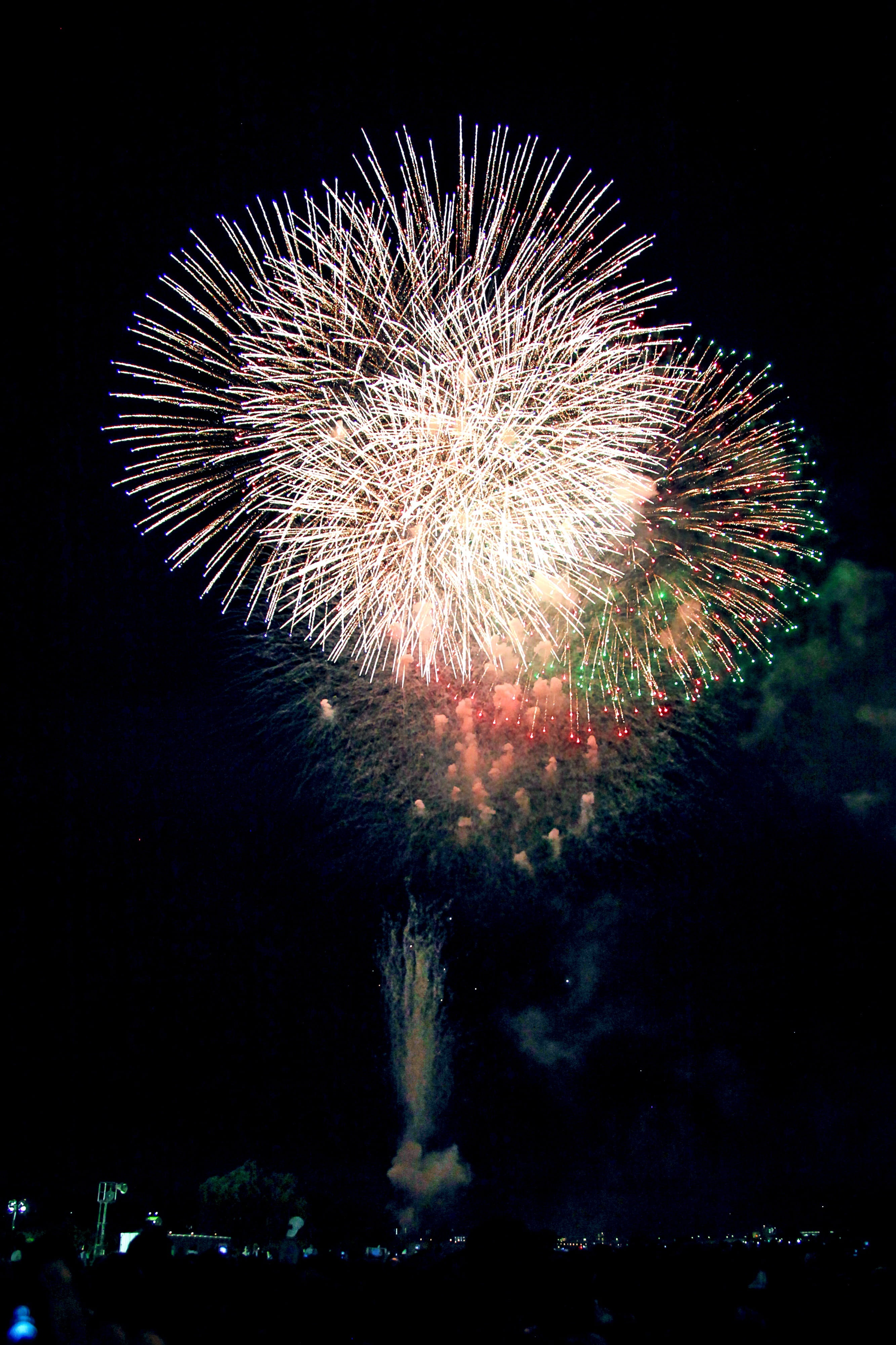 outdoors, night, 4K, summer, firework display, sky, glowing, exploding, hanabi, no people, motion, multi colored, fireworks display, chofu, explosive, Phone HD Wallpaper