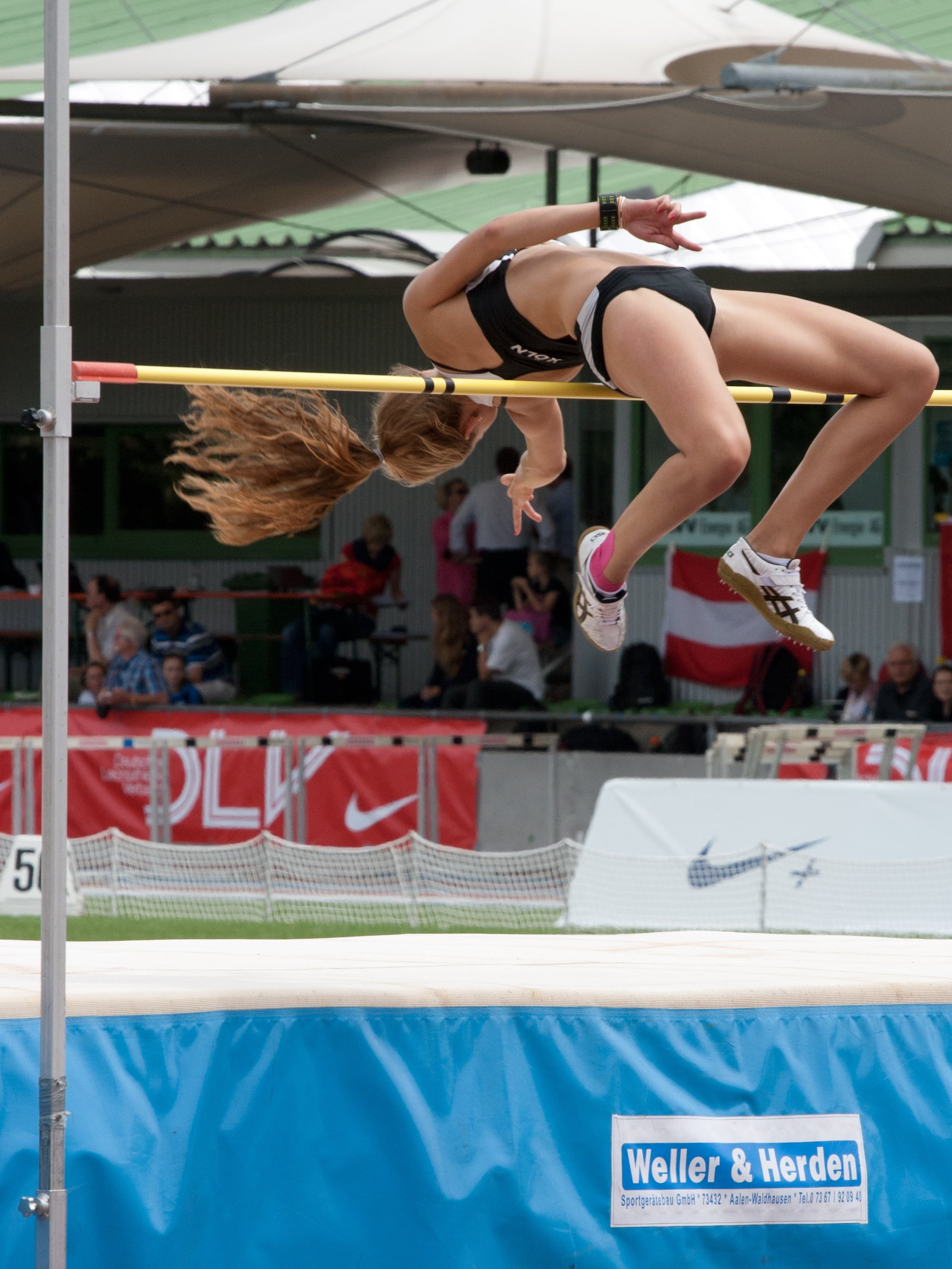 sports clothing, day, real people, sport, 2K, teenager, vitality, women, hairstyle, motion, performance, competitive sport, people, junior gala mannheim, Phone HD Wallpaper