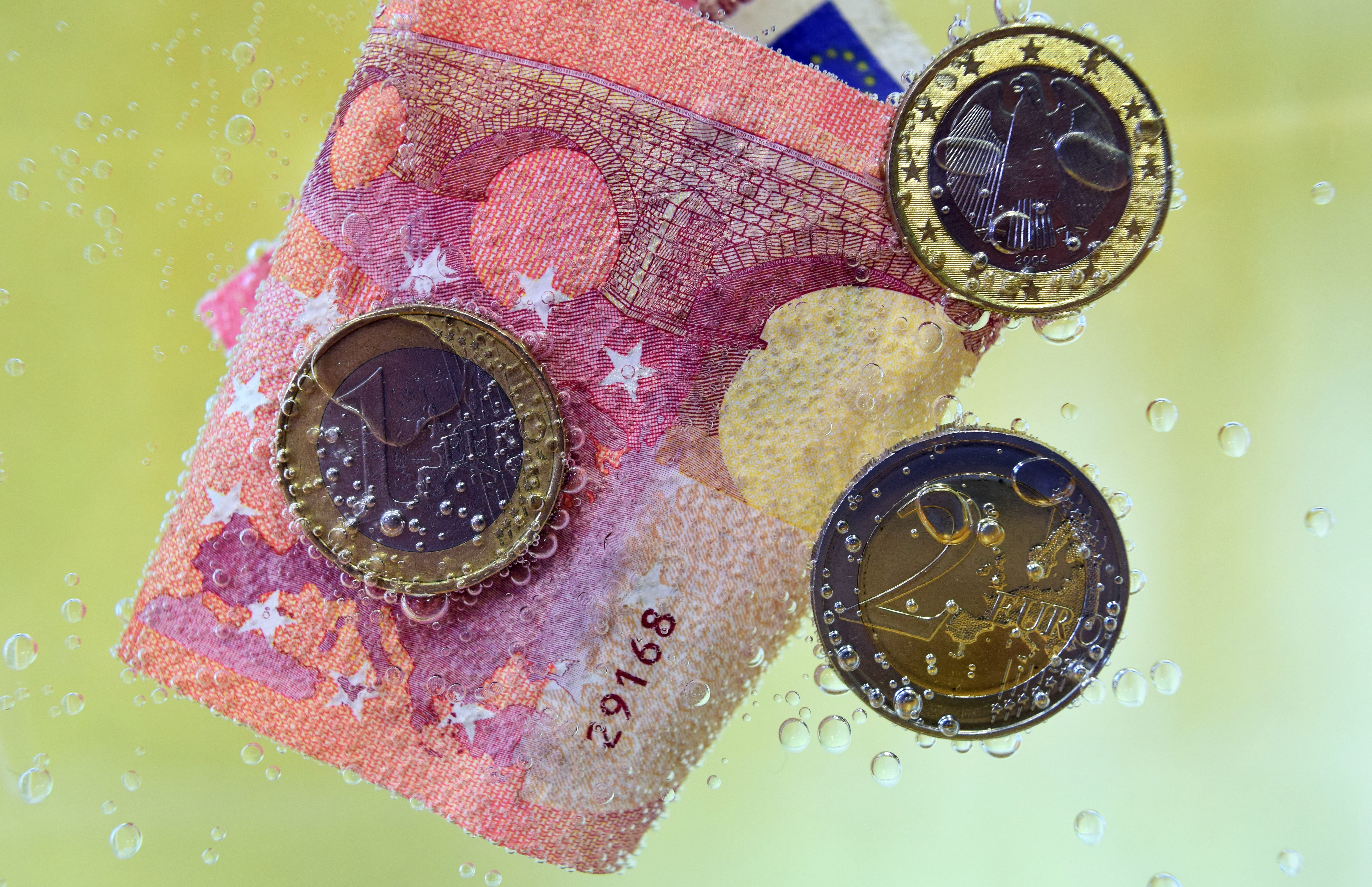 water bubbles, nature, gas bubbles, dollar bill, blow, 10 euro, geometric shape, shape, directly above, multi colored, metal, currency, underwater, watch, HD Wallpaper