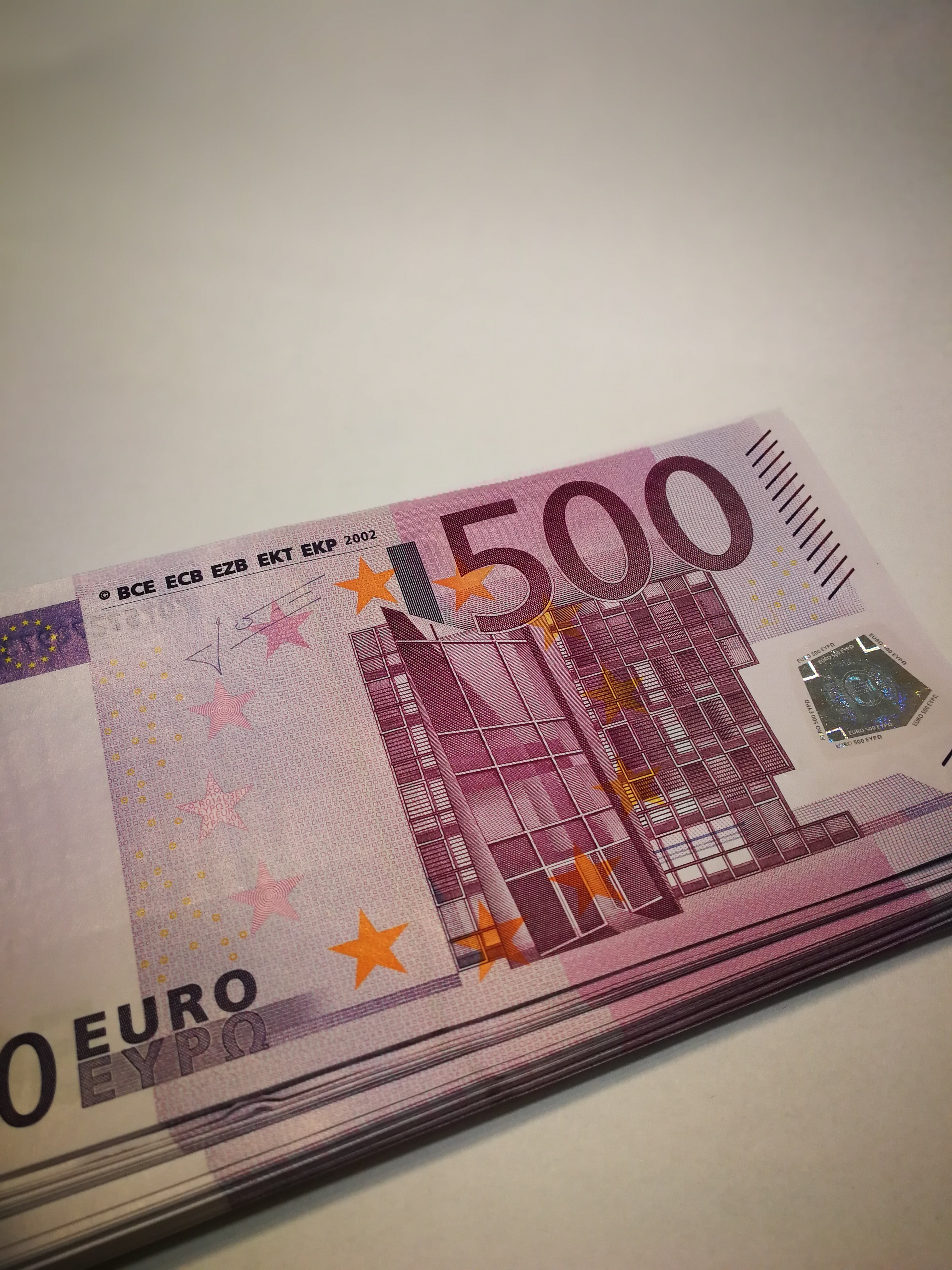 studio shot, business, paper currency, 4K, economy, golden, taxes, savings, business finance and industry, english pounds, antique, pay, finance and economy, Phone HD Wallpaper