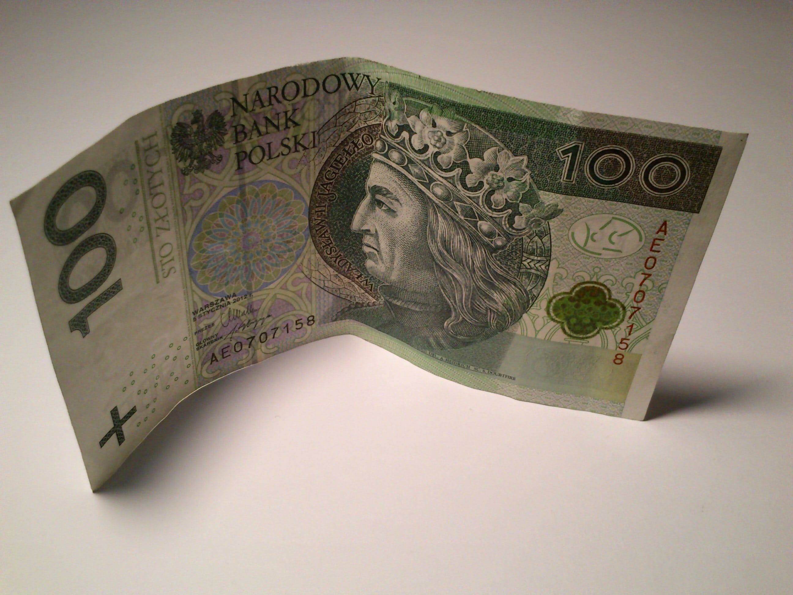 prices, paper Currency, paper, savings, finance, euro banknotes, safe, uSA, table, 2K, wealth, indoors, save, close-up, currency, gold, money, male likeness, HD Wallpaper