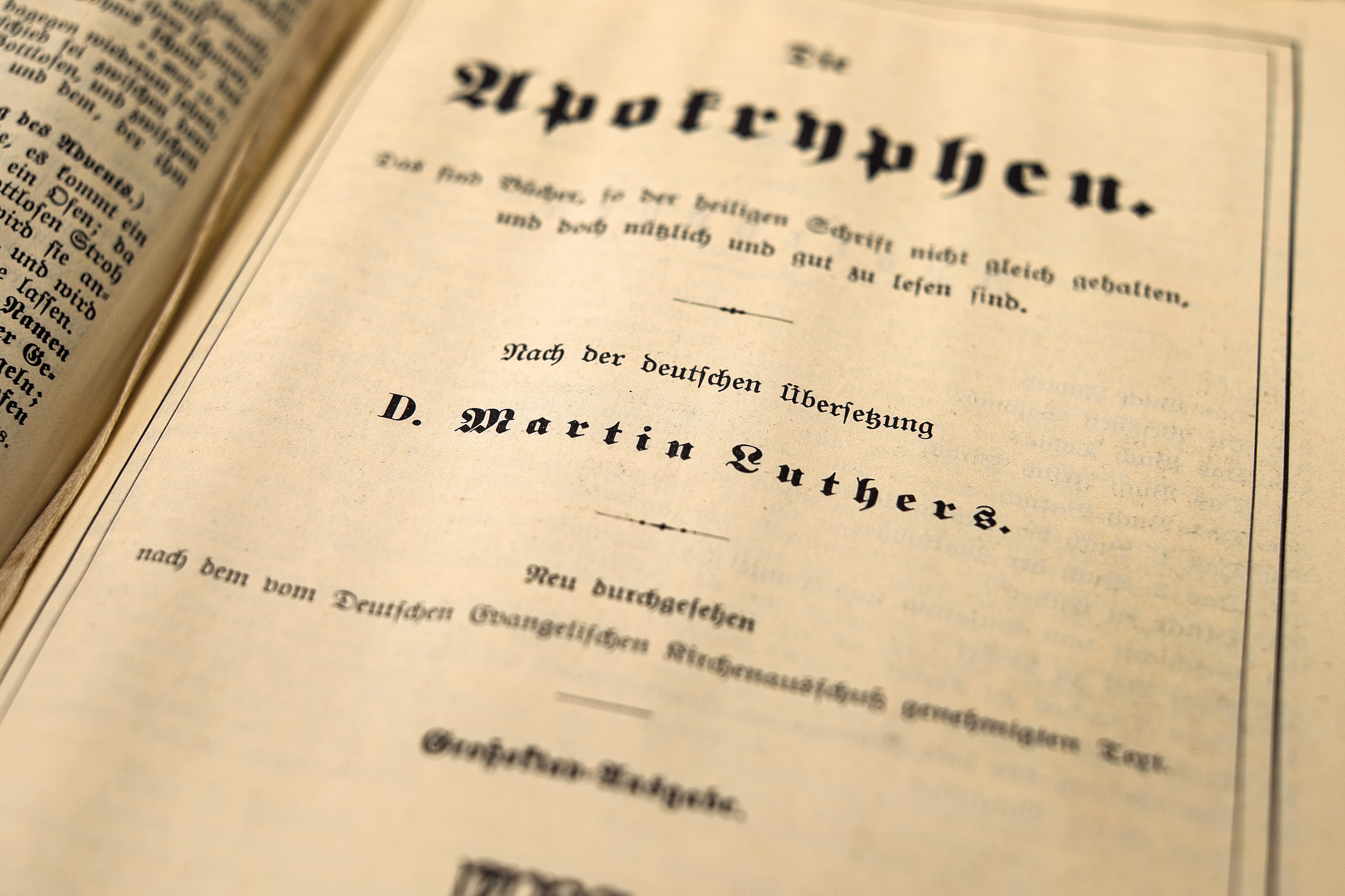 single object, print, chapter, page, healthy eating, book, industry, document, literature, business, data, 4K, backgrounds, publication, no people, d, HD Wallpaper