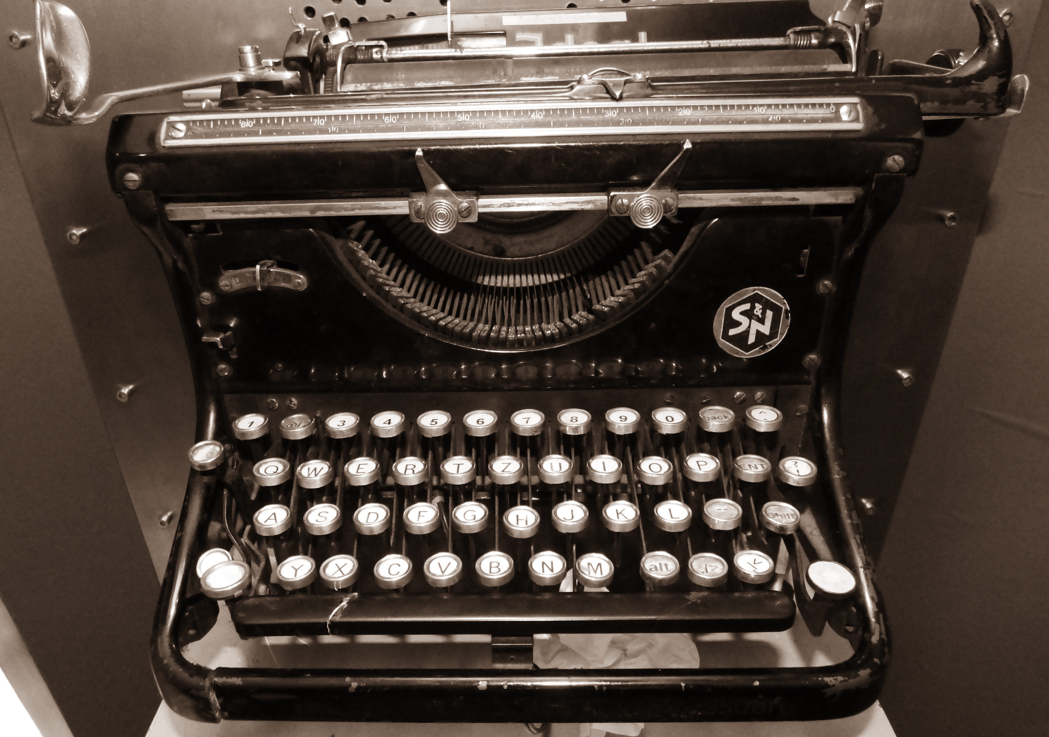newspaper, black, monument, obsolete, text, print, letter, technology, the past, number, keypad, communication, typewriter, indoors, push button, gray, HD Wallpaper