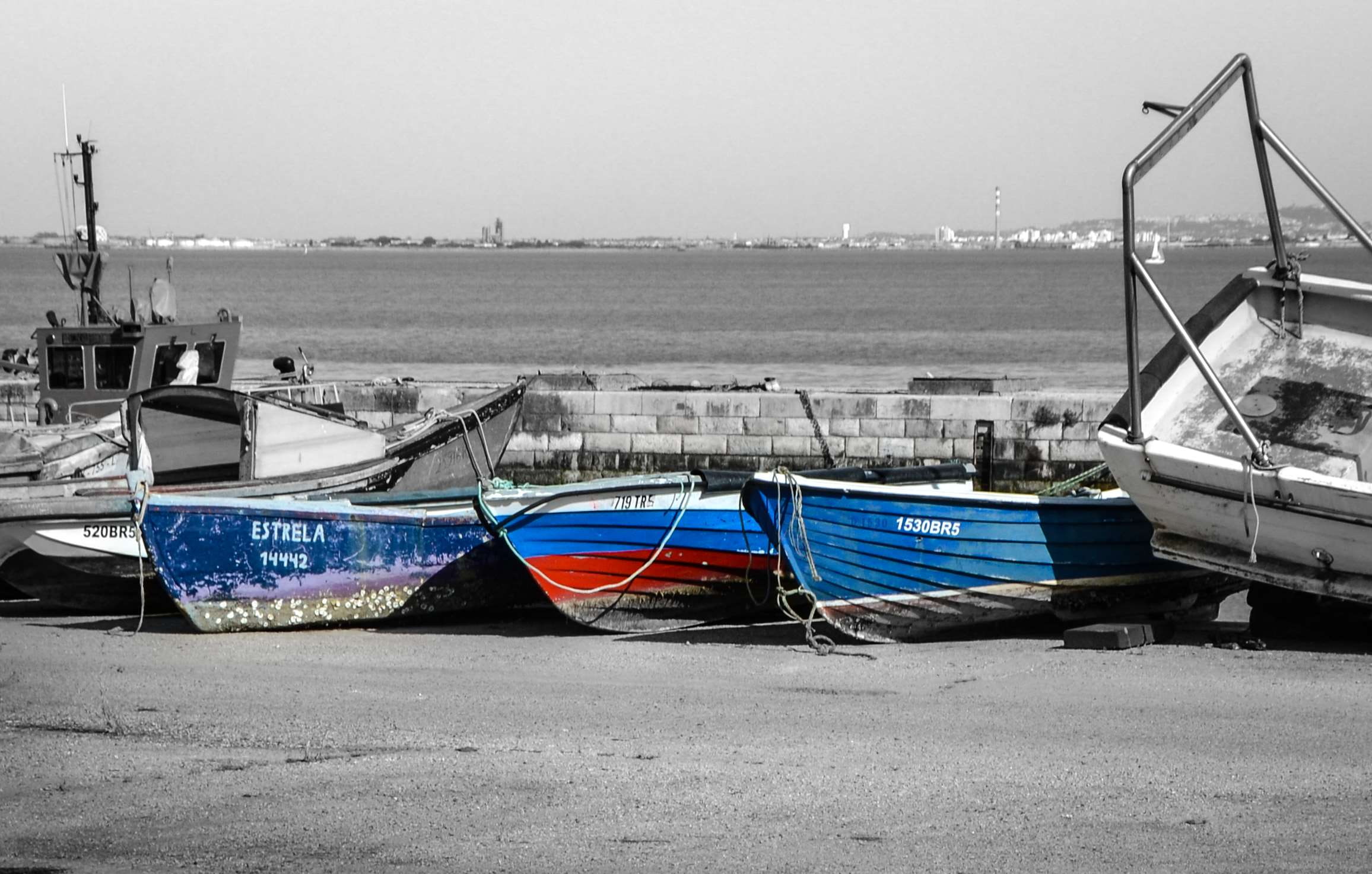 transportation, sunlight, port, non-urban scene, blue, harbor, nature, scrapyard, portugal, sand, nautical vessel, scrap, tranquility, black and white, HD Wallpaper