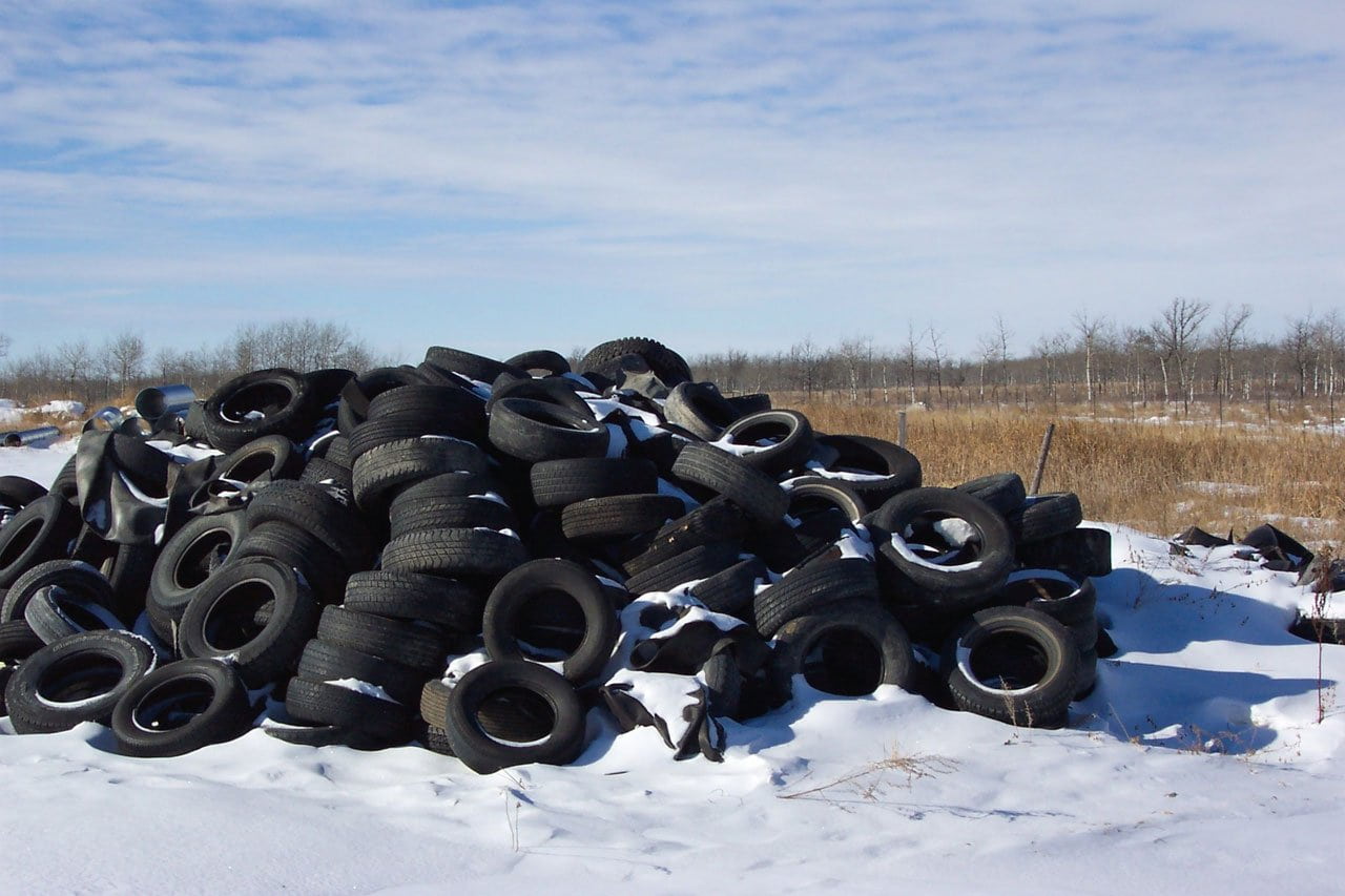 landfill, large group of objects, day, tire, land, black color, heap, cloud - sky, field, black, stack, abundance, cold temperature, landscape, environment, HD Wallpaper