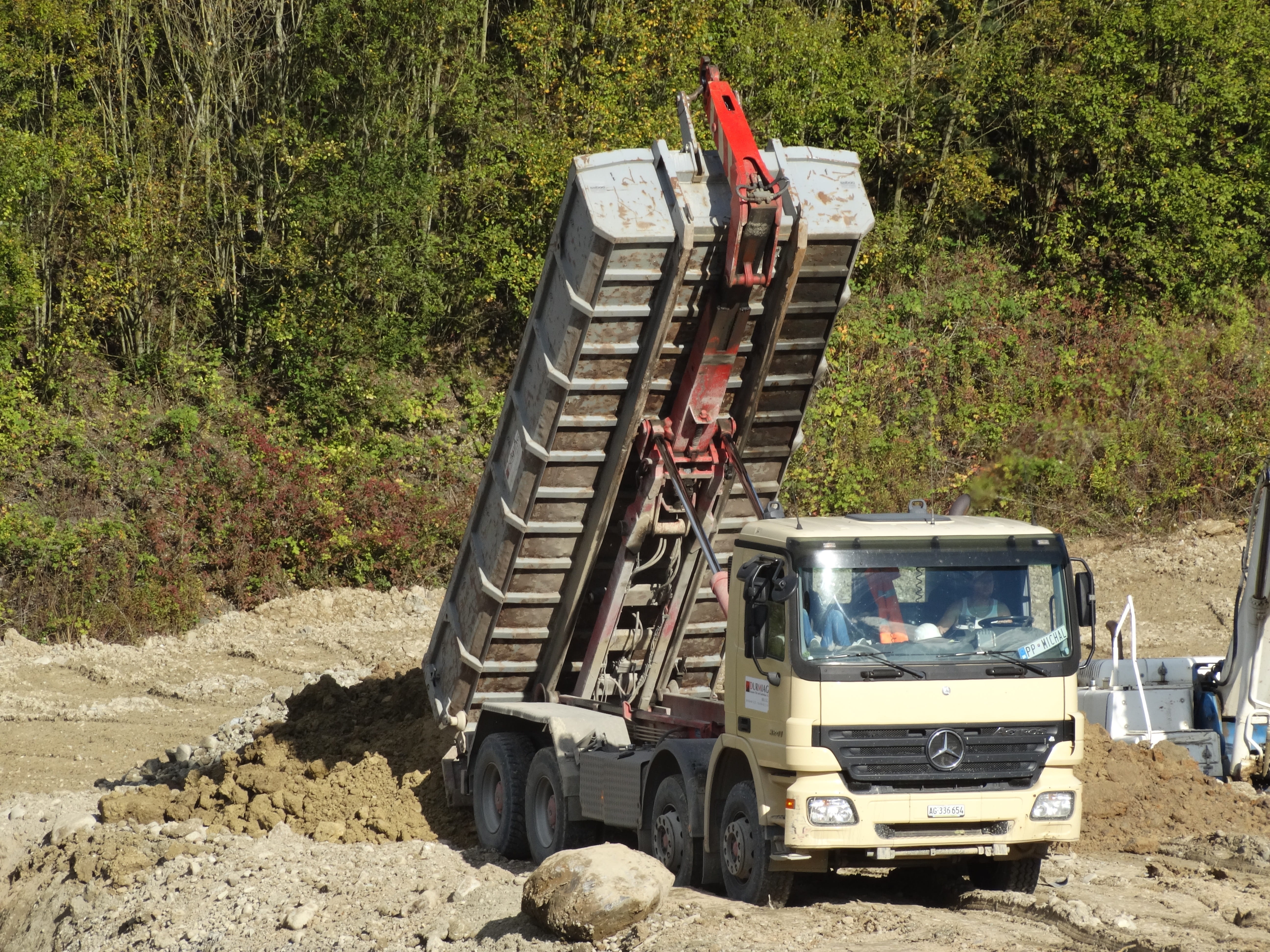 day, earth mover, unloading point, Truck, sunlight, nature, benz, dump, dump truck, one man only, tilt trucks, Trucks, earth, gravel, construction site, HD Wallpaper