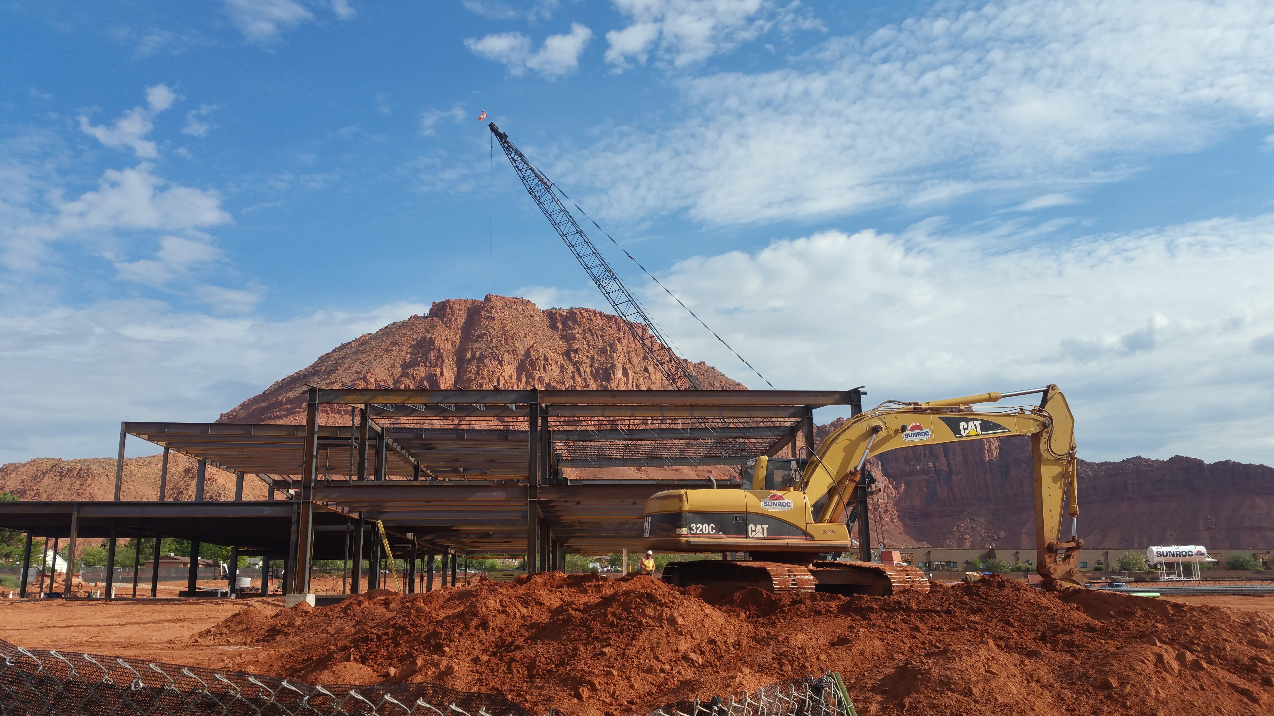 no people, cloud - sky, labor, mountain, construction machinery, sky, construction industry, steel, built structure, metal, land vehicle, construction site, HD Wallpaper