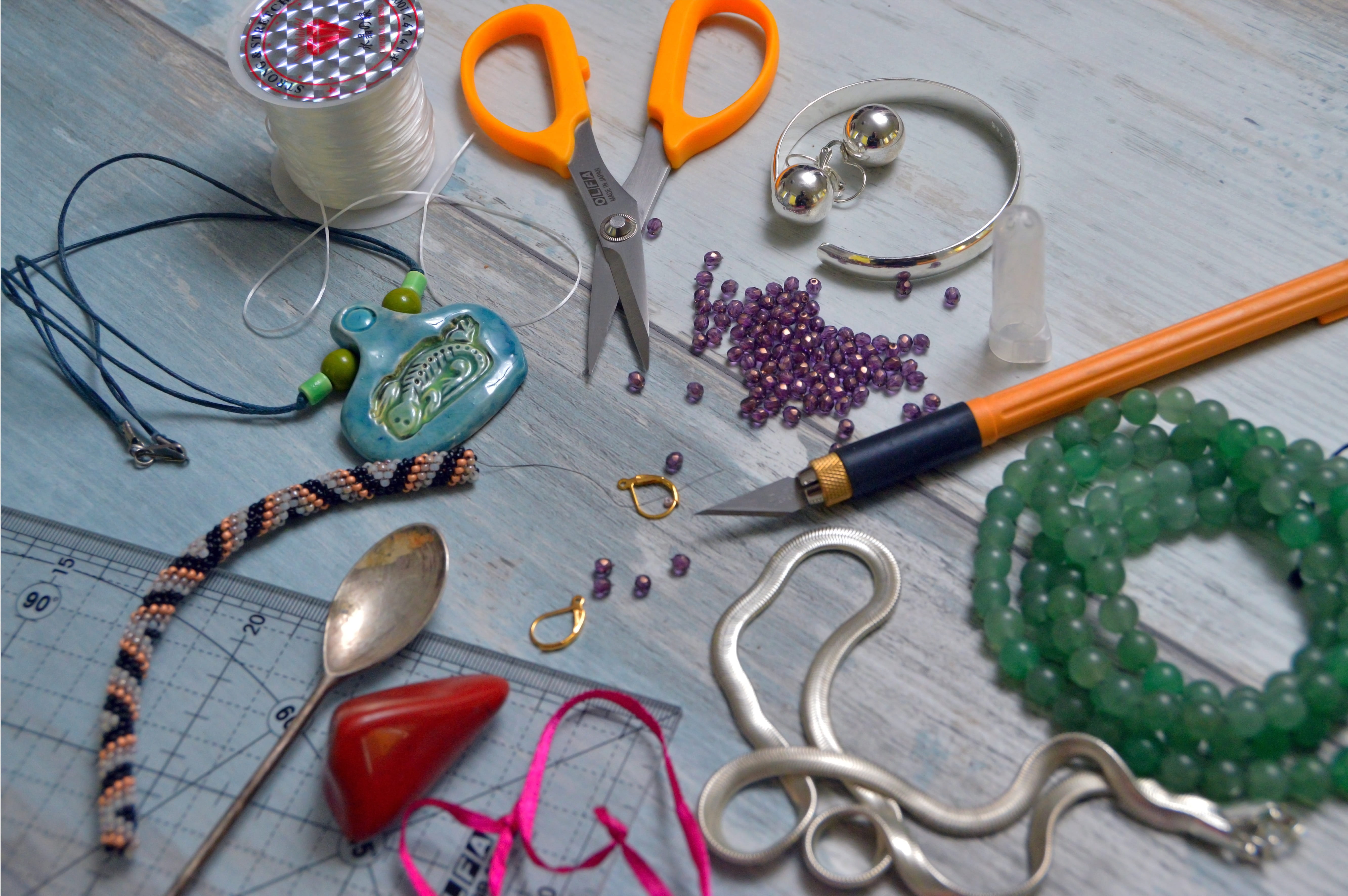 high angle view, needle, table, steel, tools, thread, sewing needle, equipment, chores, craft, work tool, button, textile, indoors, still life, scissors, HD Wallpaper