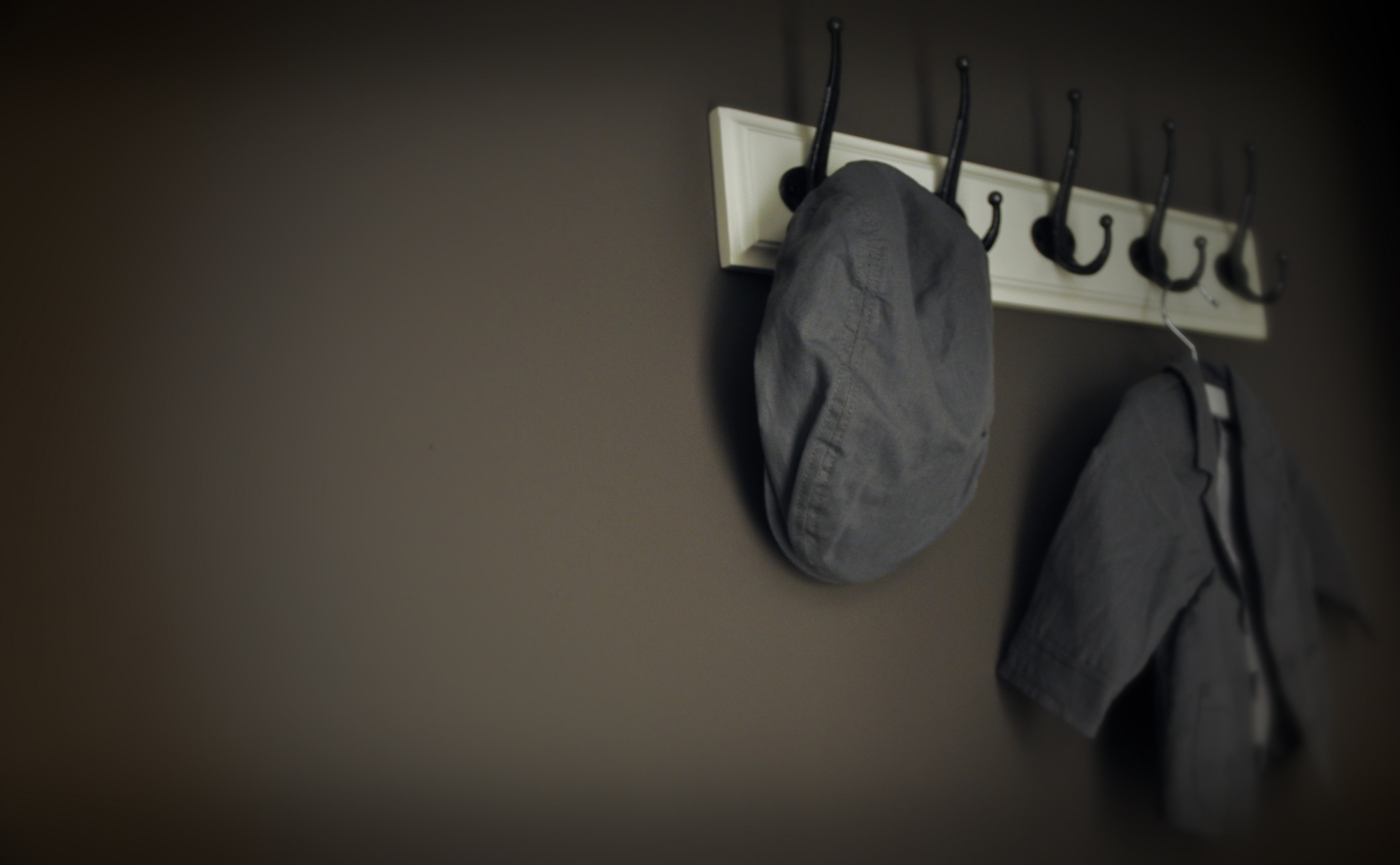 s, communication, welcome, absence, jacket, housework, indoors, newborns, Cute, 4K, clean, no people, sign, clothing, simplicity, suit, wall - building feature, HD Wallpaper