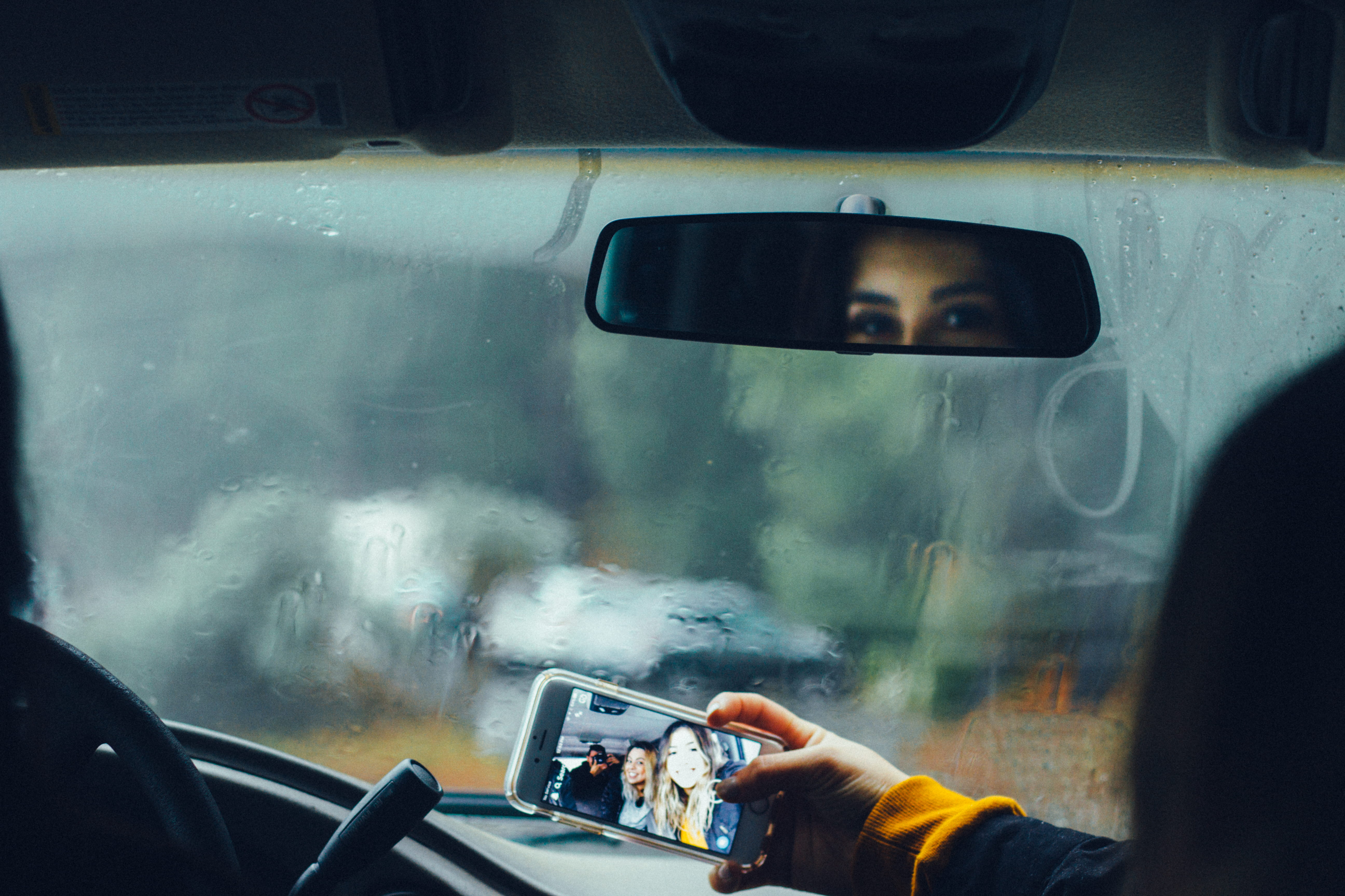 taking photo, photography themes, girl, snapchat, picture in picture, female, screen, phone, thoughtful, trip, selfie, photo, portrait, mirror, vehicle interior, HD Wallpaper