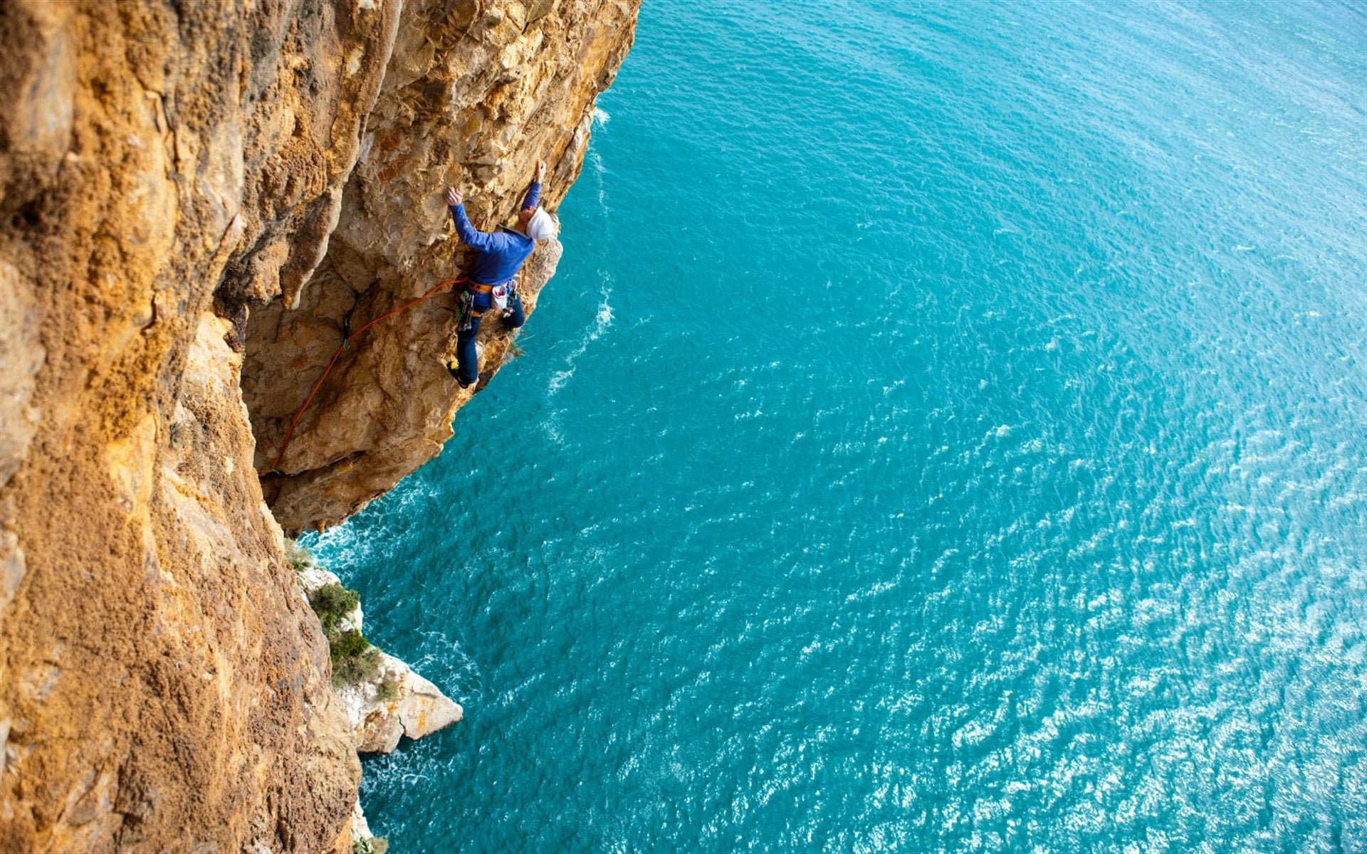 leisure activity, solid, blue, Other, cliff, rock - object, 1080P, climbing, day, outdoors, backgrounds, person, rock, Sports, land, extreme sports, top, HD Wallpaper