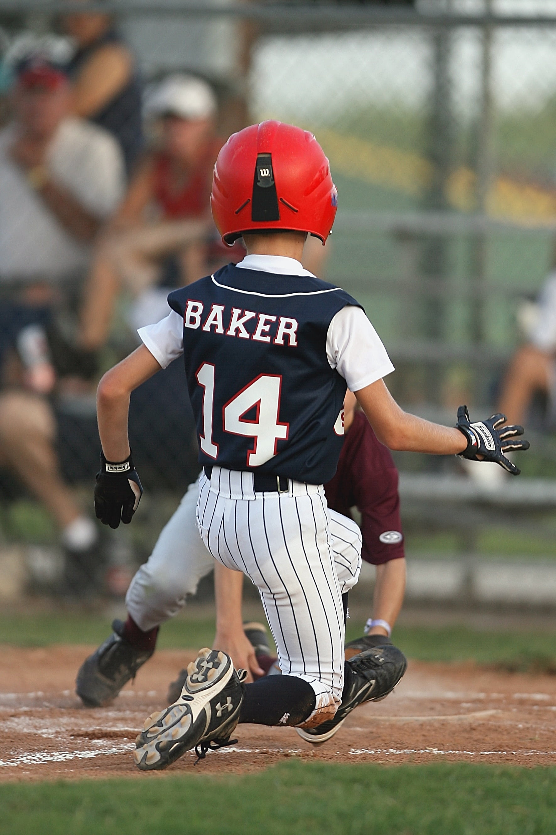 field, player, outdoors, 2K, athletic, baseball bat, young, grass, helmet, action, runner, dirt, cap, sport, youth league, child, baseball, day, competition, Phone HD Wallpaper