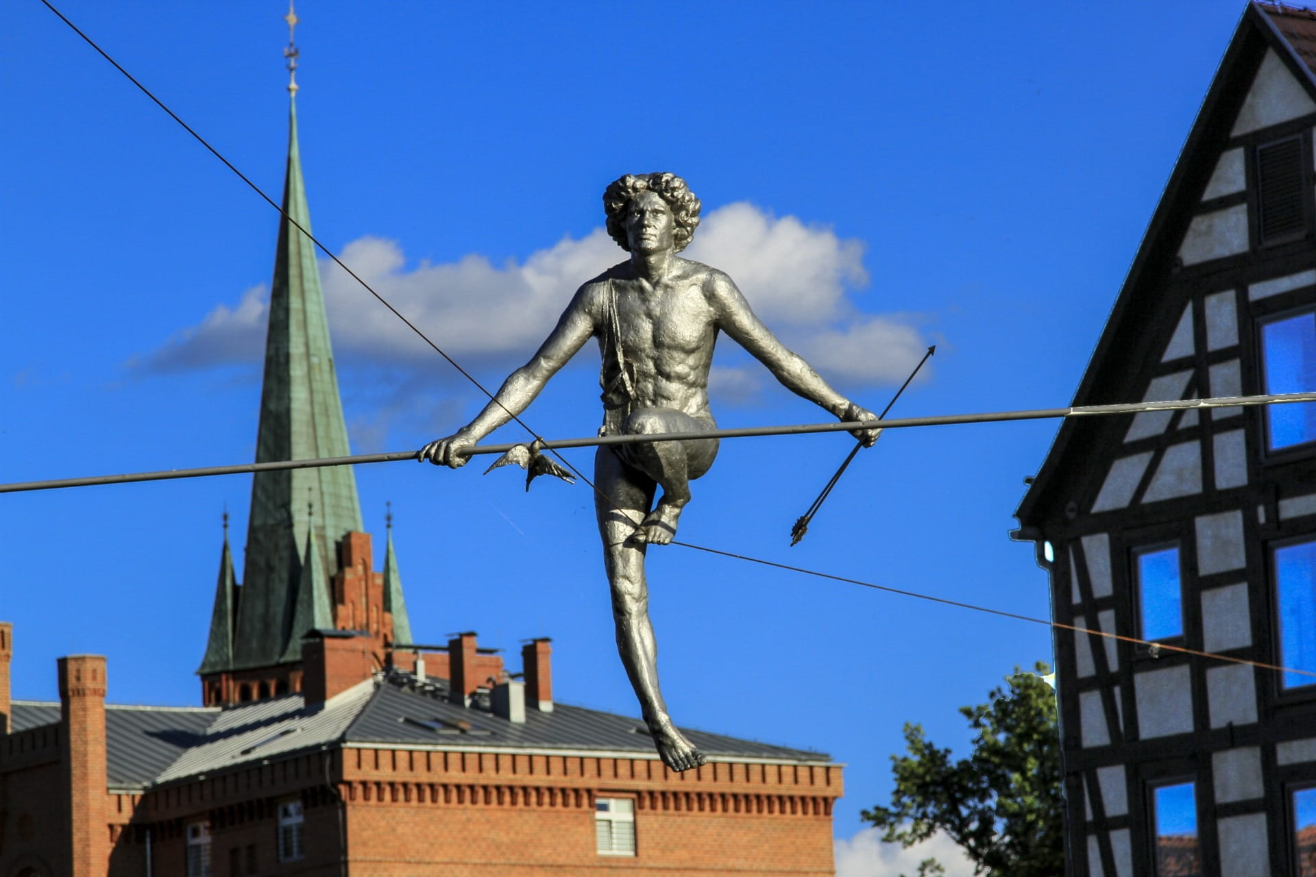 built structure, history, travel destinations, artwork, Bydgoszcz, monument, creativity, metallic, blue, clear sky, day, metal work, no people, male likeness, HD Wallpaper