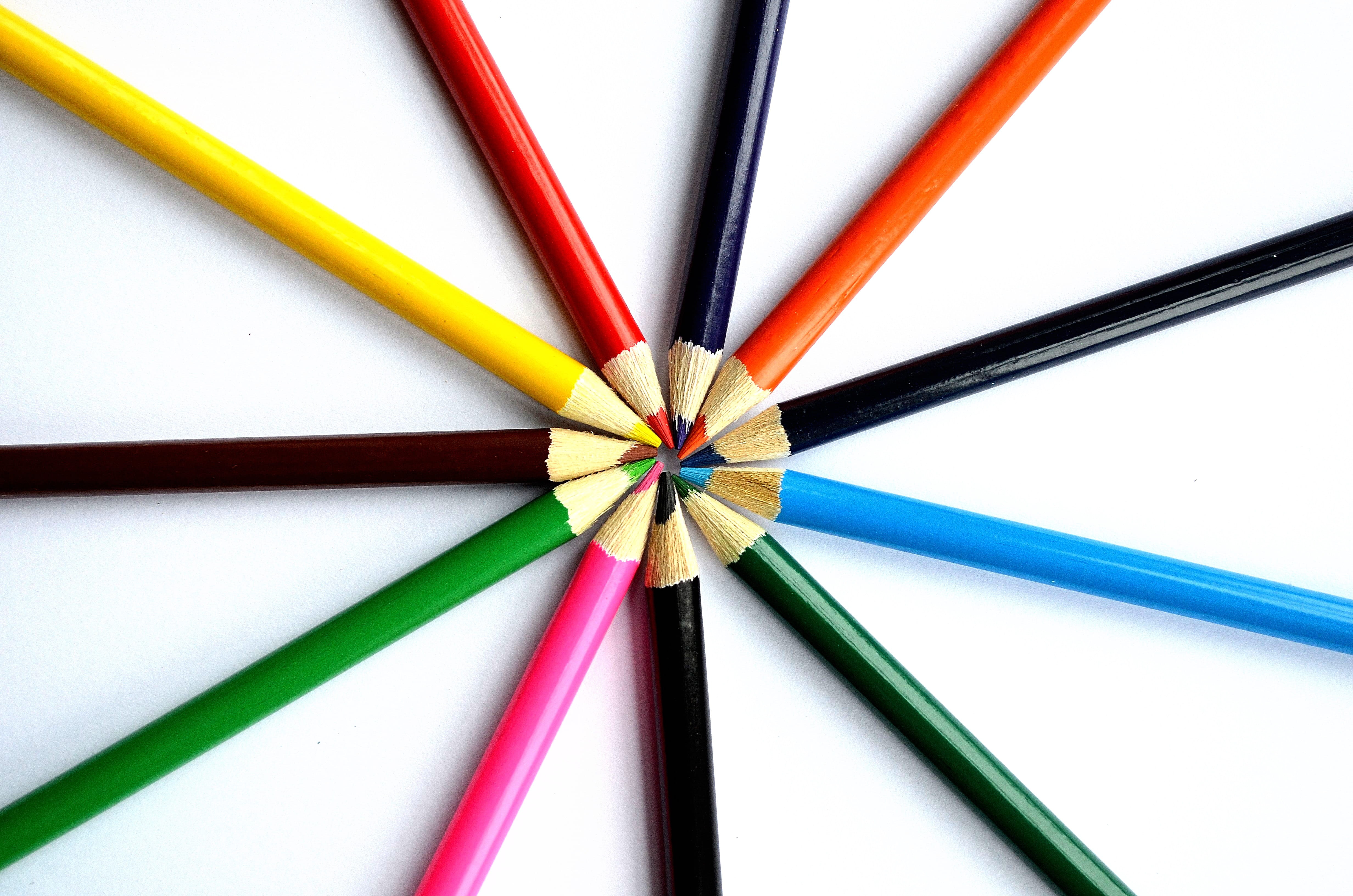 macro, group of Objects, circle, yellow, geometric shape, Crayon, background, indoors, large group of objects, colored pencil, red, blue, education, black, HD Wallpaper