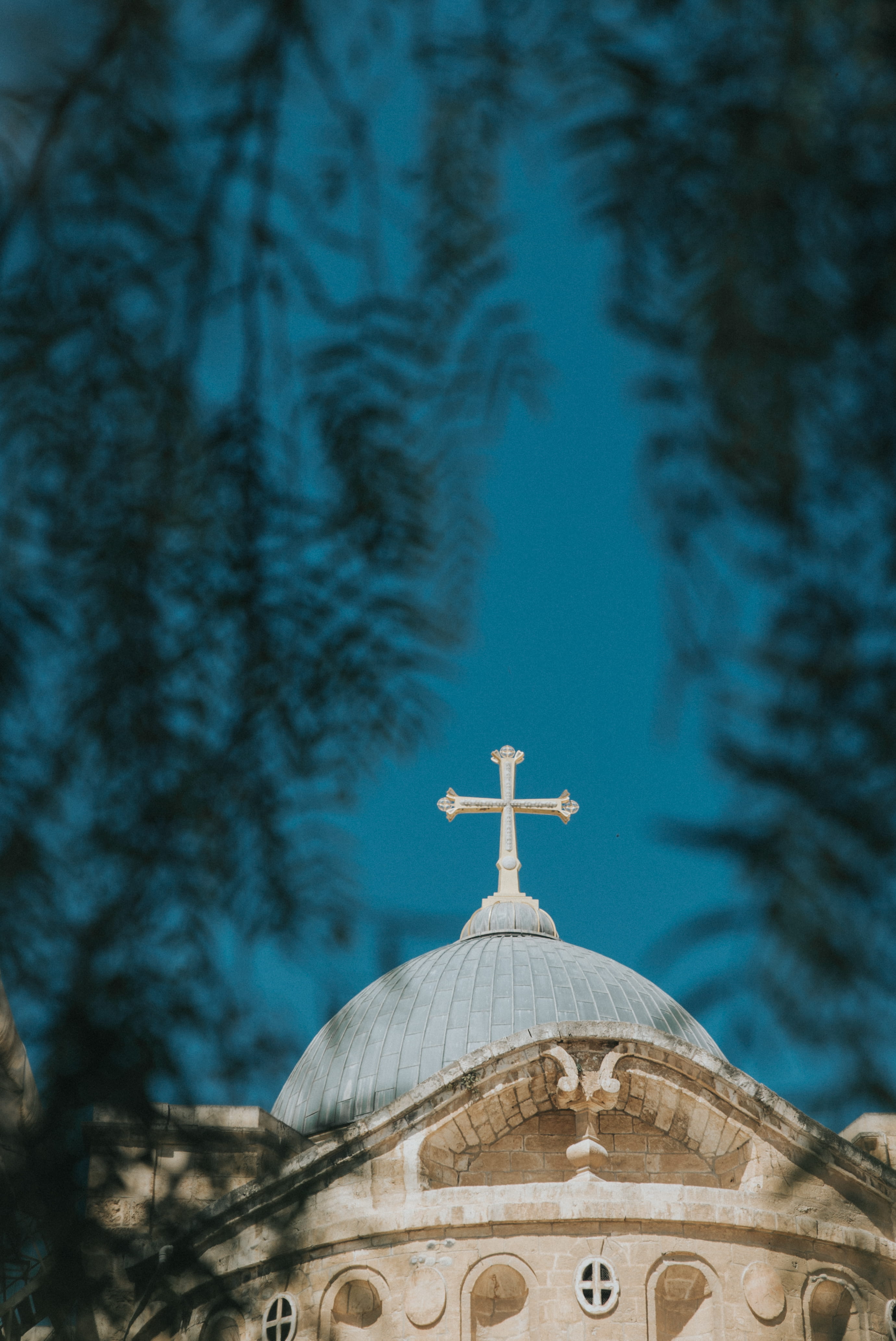 sky, blue, day, spirituality, place of worship, belief, plant, angle, s, high section, tree, cross, building exterior, outdoors, white, cathedral, no people, Phone HD Wallpaper