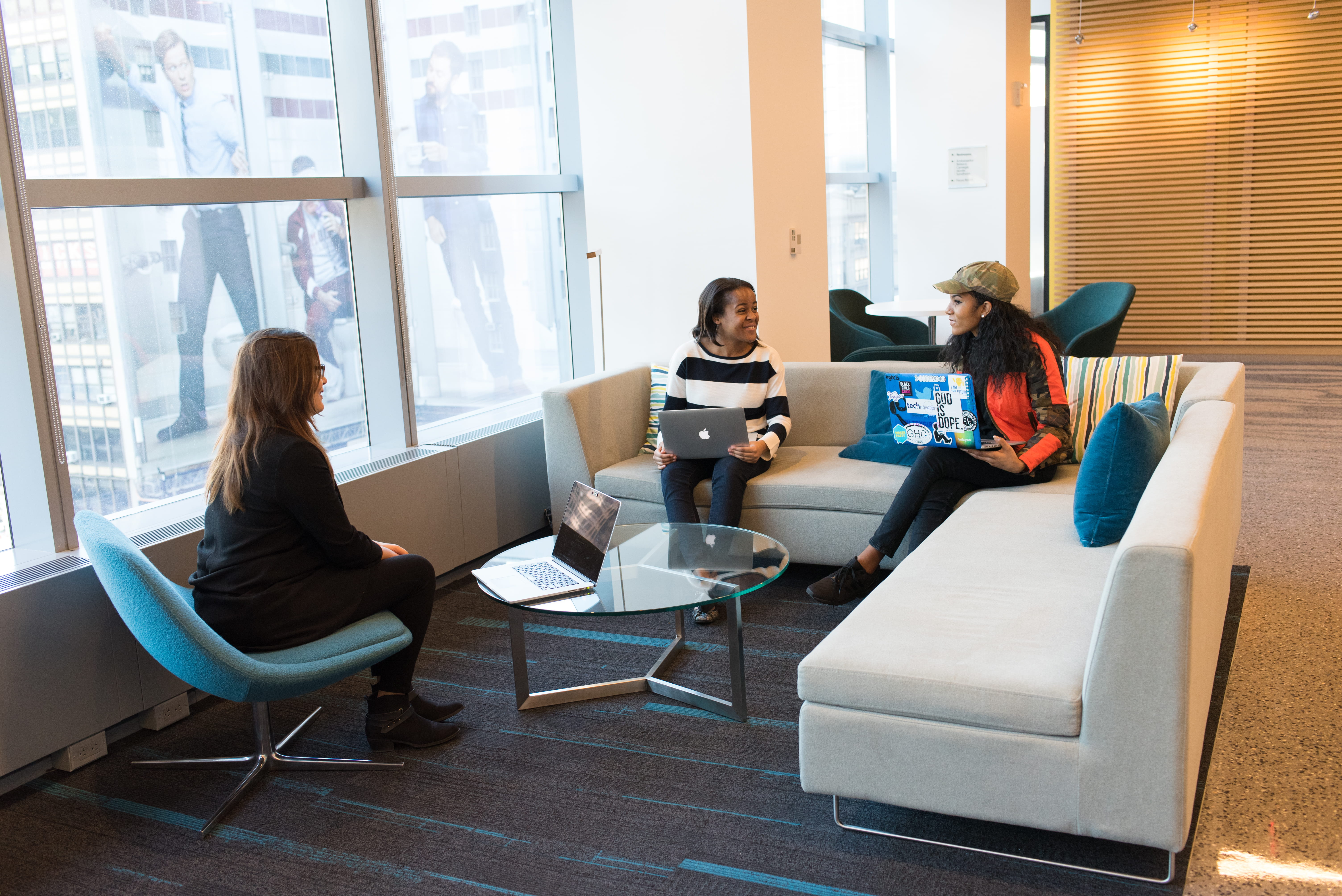 meeting, indoors, casual clothing, table, seat, laptops, sitting, people, room, desk, technology, using laptop, women, communication, workspace, office, HD Wallpaper