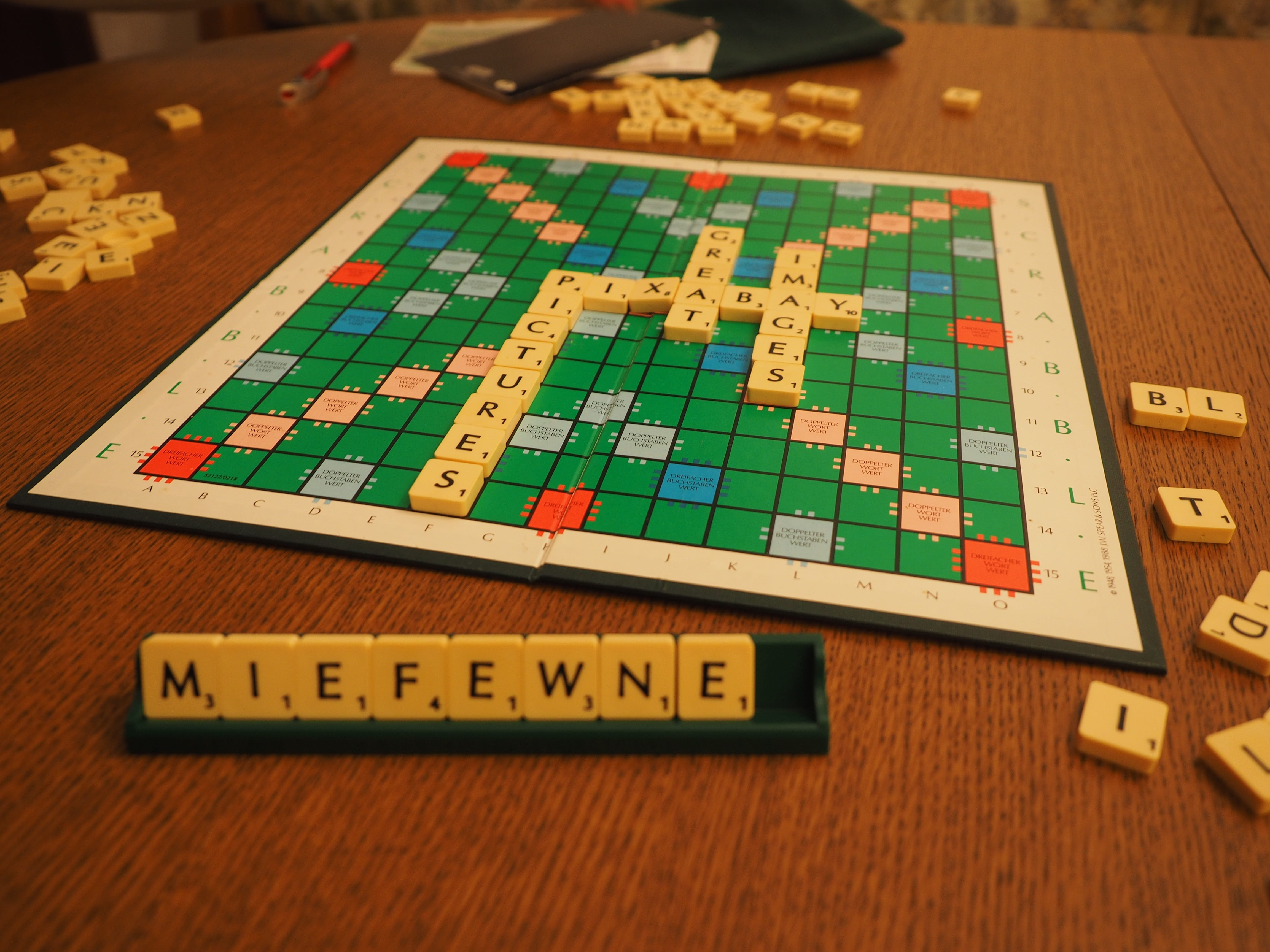 high angle view, wood - material, top, close-up, play, table, pixabay, relaxation, arts culture and entertainment, communication, words game, set, focus on foreground, HD Wallpaper