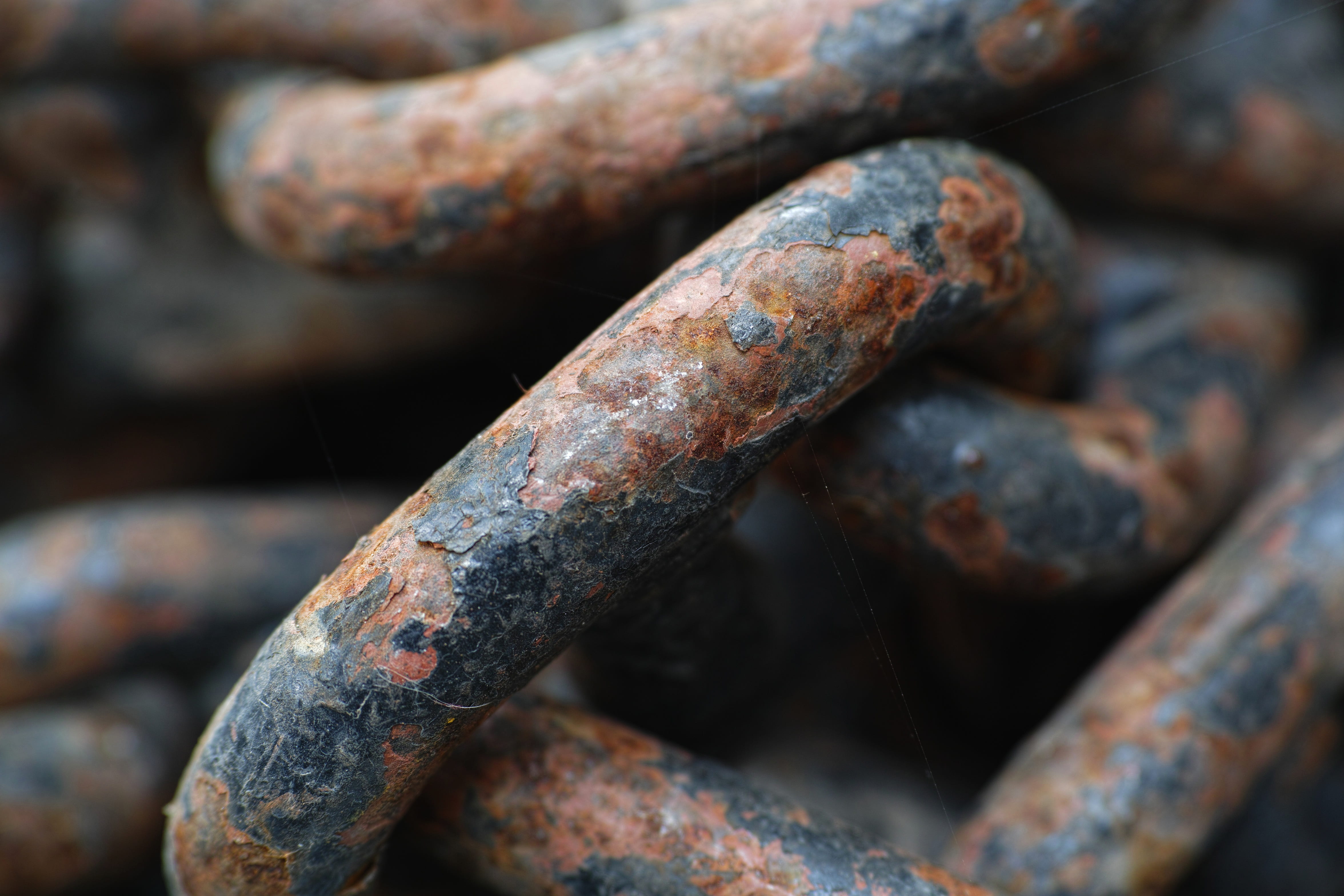 day, rusty, weathered, deterioration, focus on foreground, macro, detail, metal, color image, dirt, outdoors, damaged, 4K, texture, obsolete, run-down, HD Wallpaper