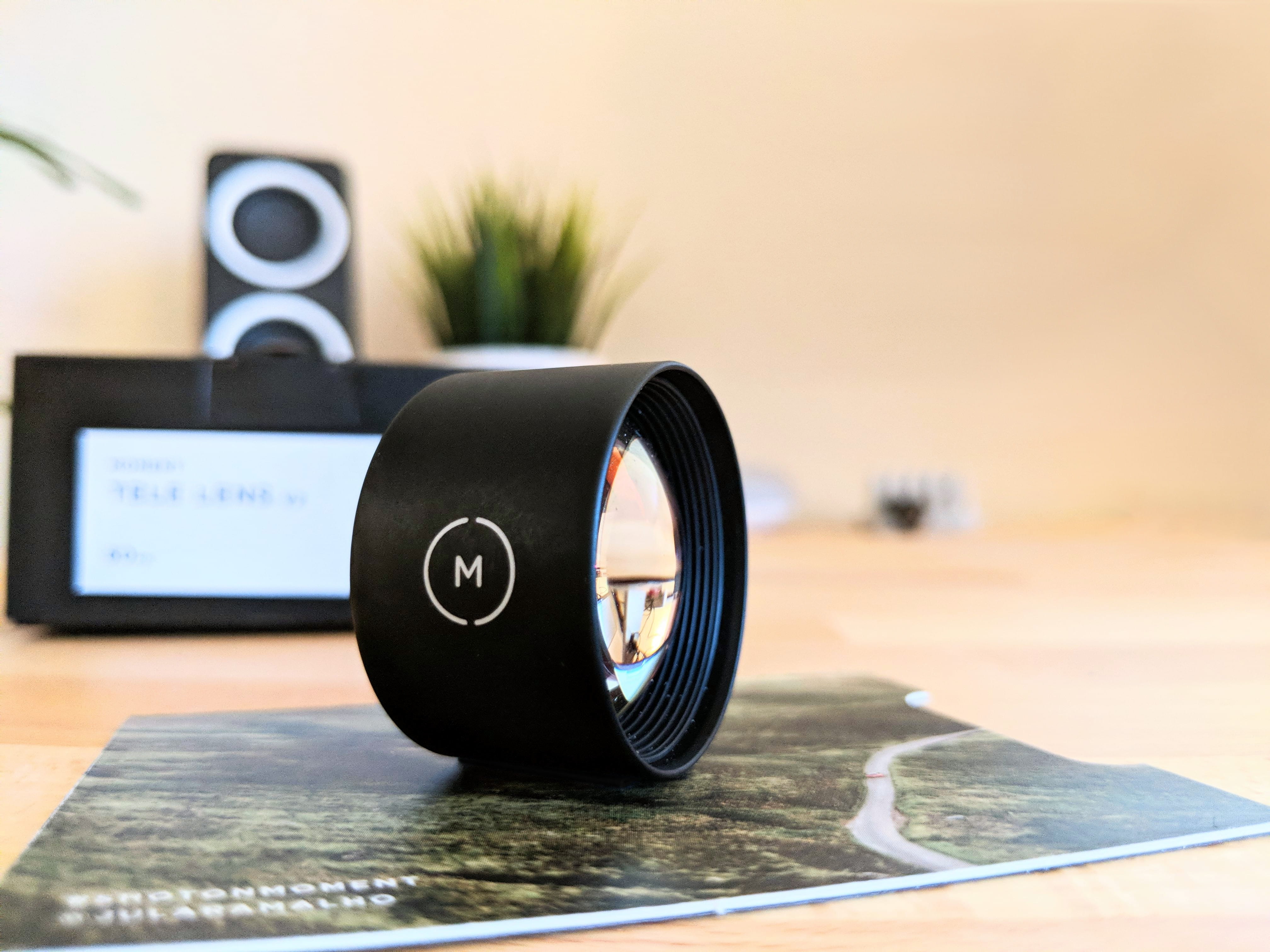 black color, single object, the media, product, day, focus on foreground, close-up, technology, public-domain, indoors, number, table, wood - material, HD Wallpaper