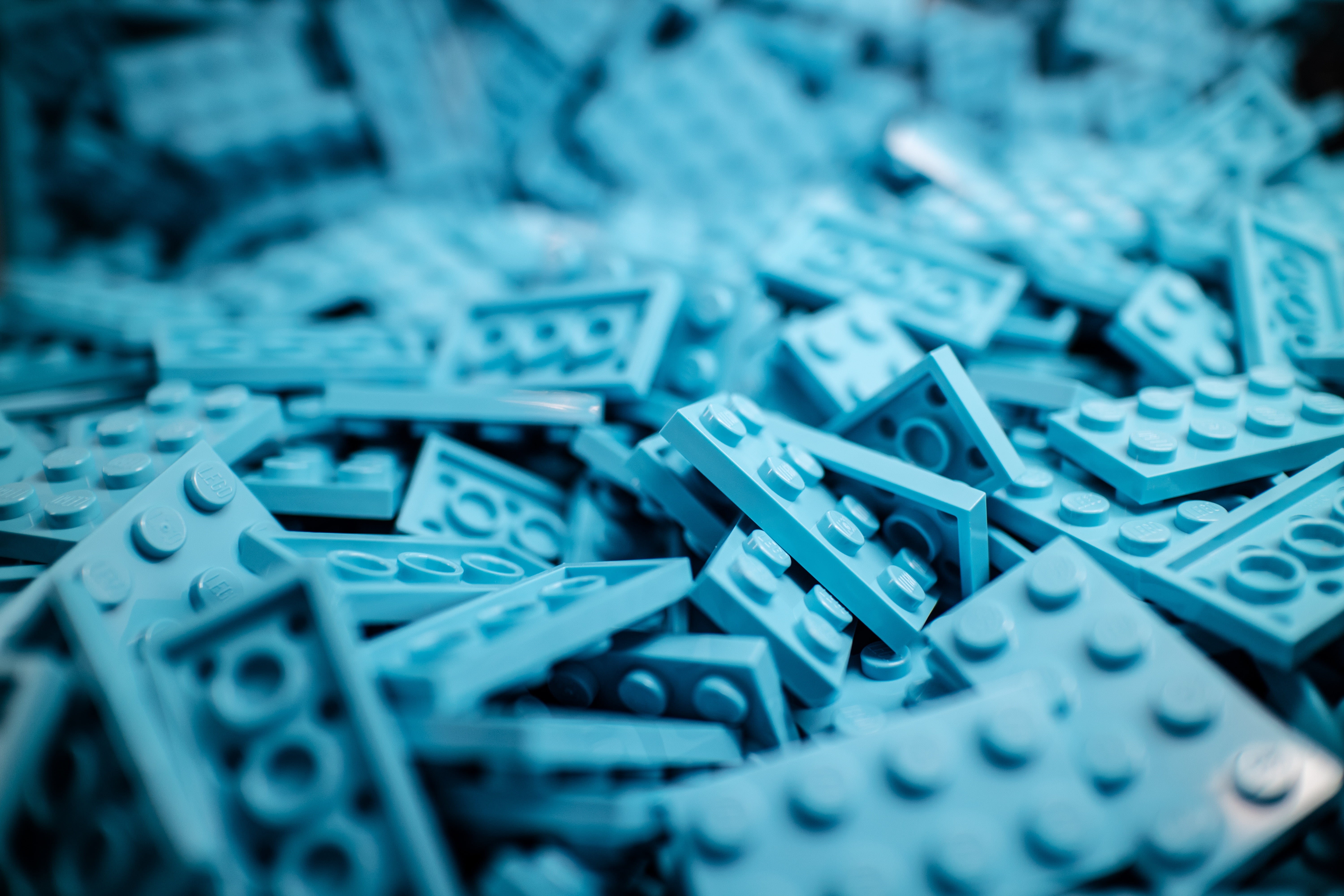 western script, still life, letter, alphabet, blue, equipment, puzzle, plastic bricks, arts culture and entertainment, close-up, choice, backgrounds, full frame, HD Wallpaper