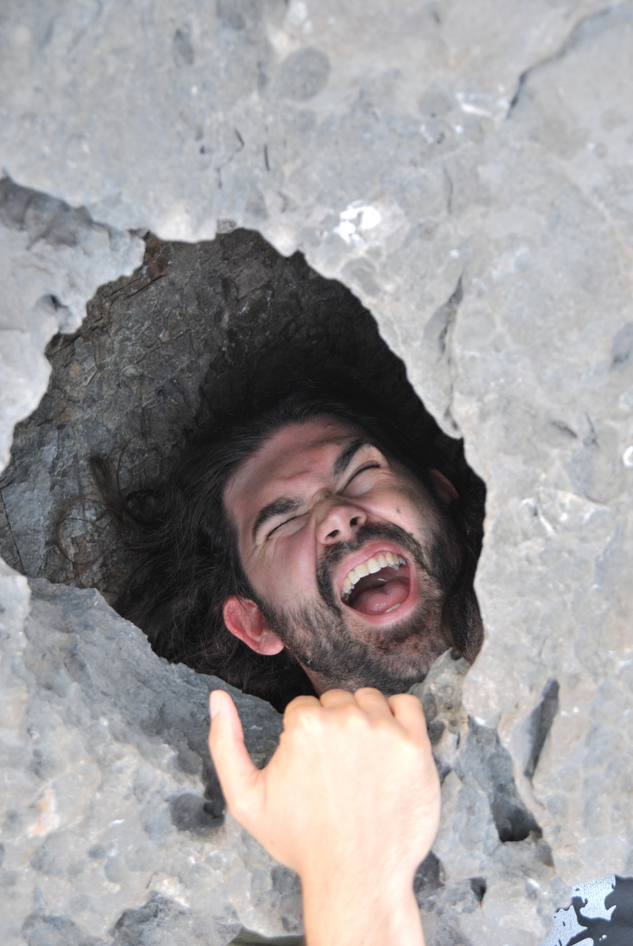 caucasian, smiling, hanging, men, color Image, rock - object, 4K, aggression, mountain, human body part, emotion, one Person, leisure activity, facial Expression, Phone HD Wallpaper