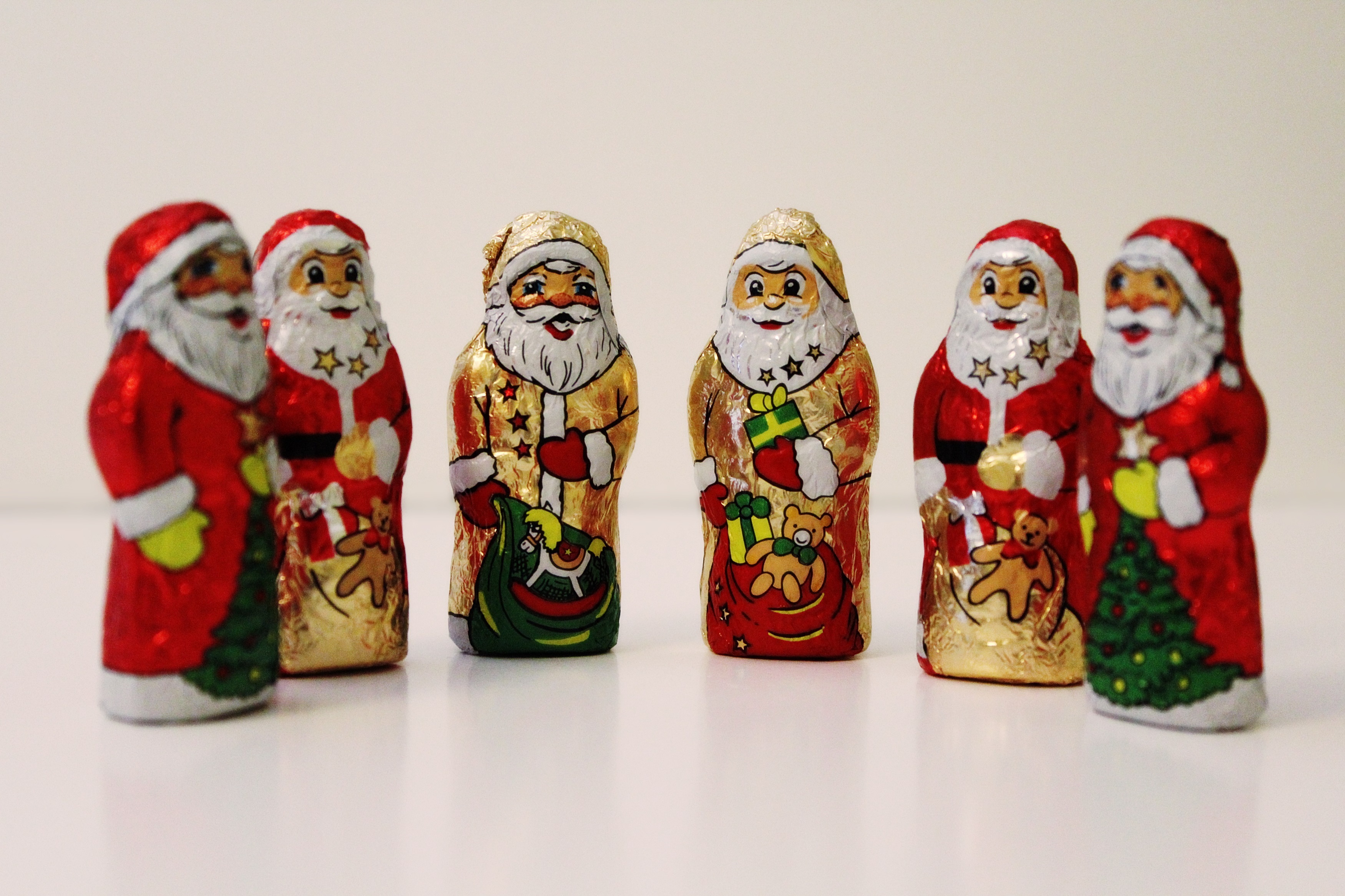 human representation, candy, red, gloss, decoration, in a row, christmas eve, festival, father christmas, nicholas, chocolate, advent, representation, female likeness, HD Wallpaper