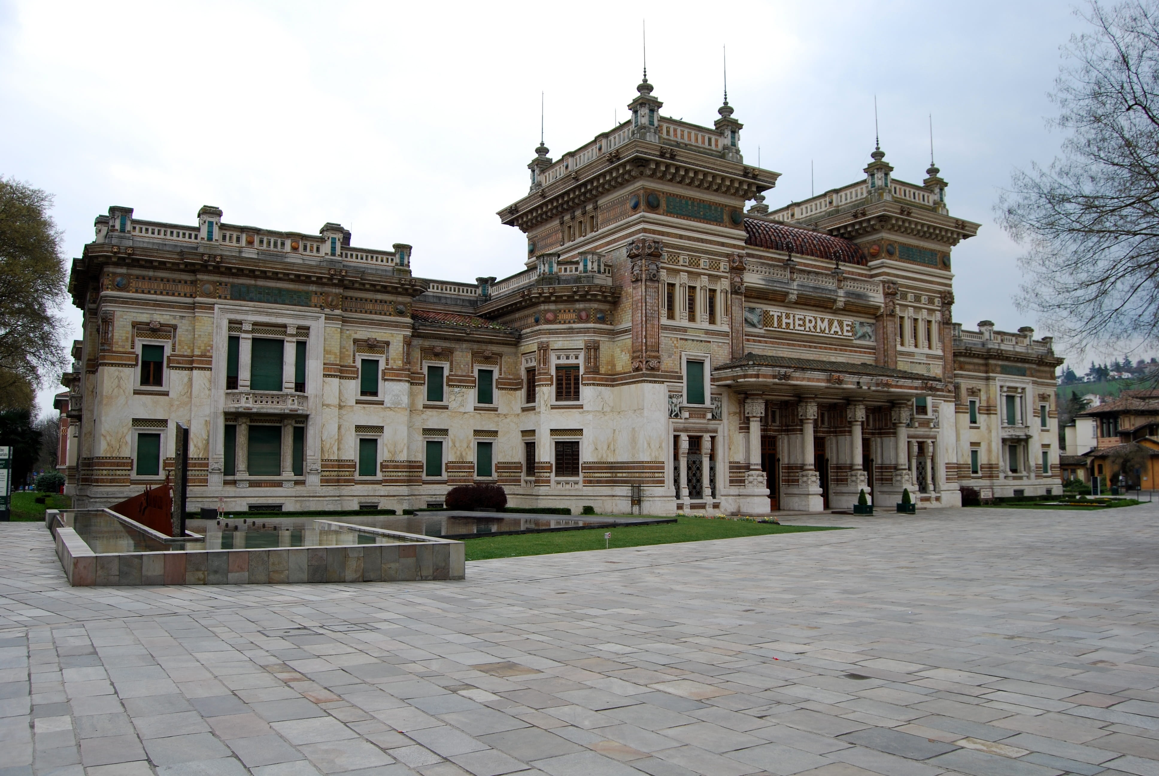 paving stone, no people, nature, plant, built structure, construction, outdoors, 4K, building, travel, history, old, Salsomaggiore, facade, building exterior, HD Wallpaper