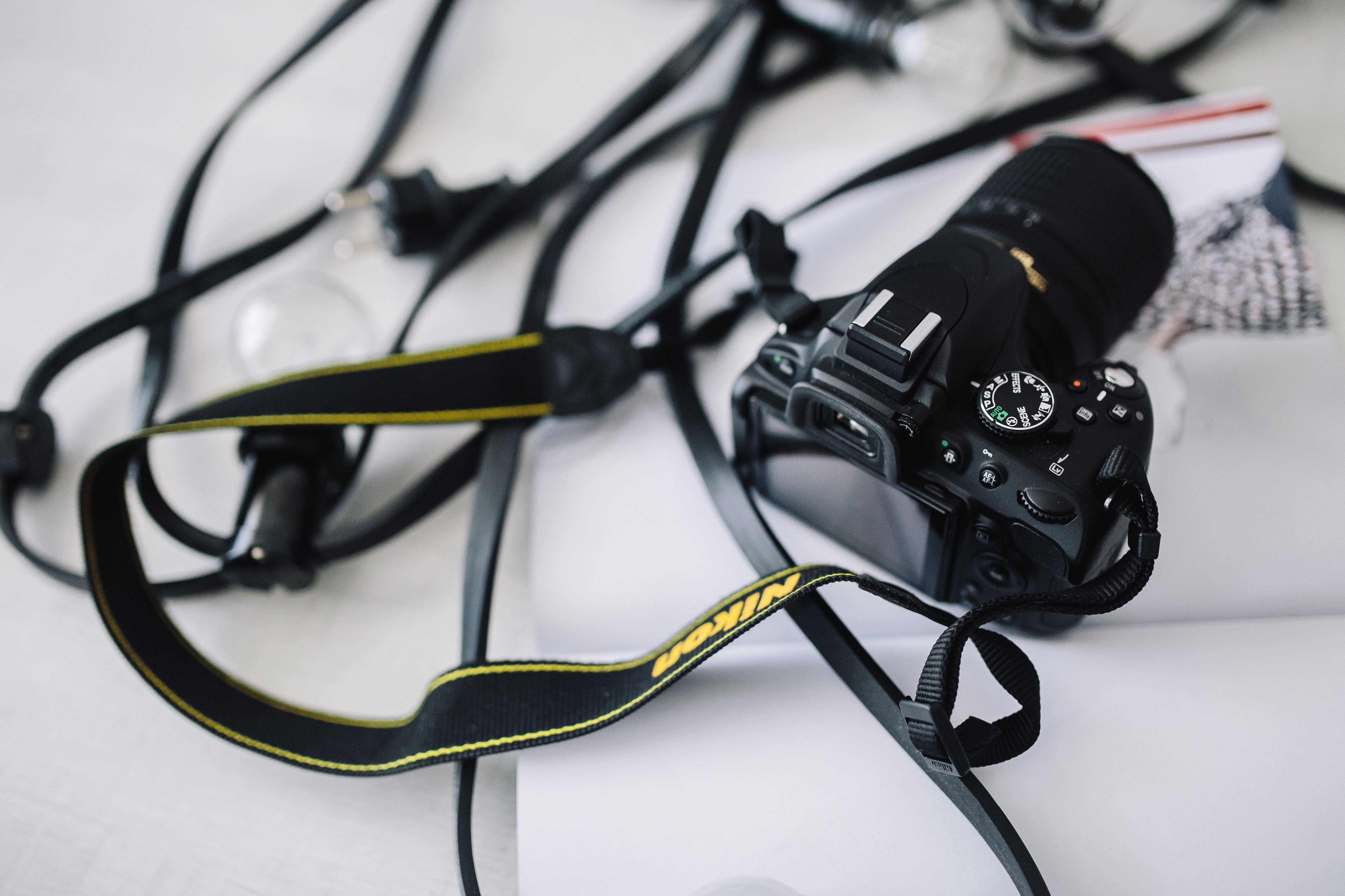 focus on foreground, photography, indoors, cable, black color, contemporary, high angle view, power supply, camera - photographic equipment, close-up, no people, HD Wallpaper