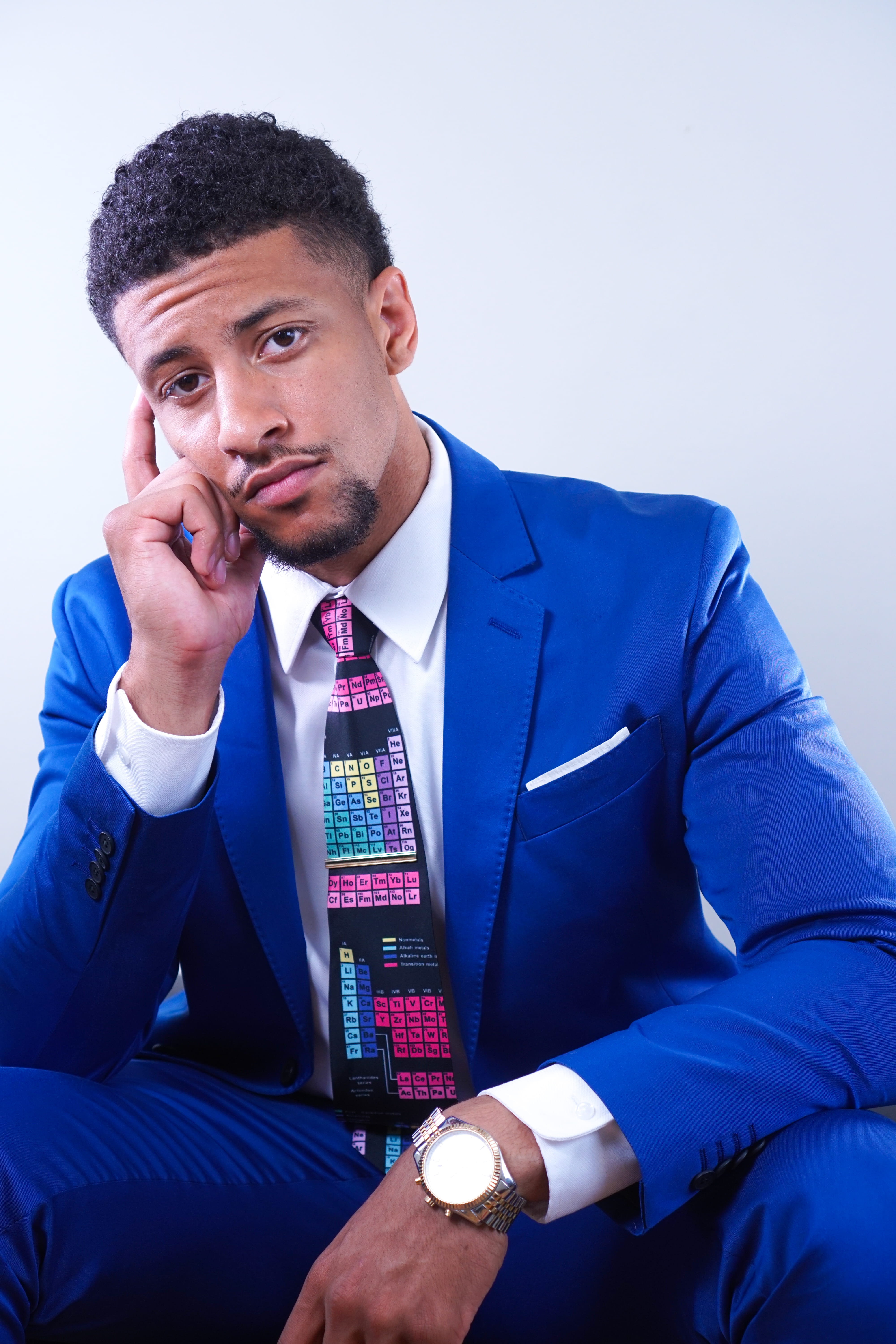 facial hair, outfit, professional occupation, business person, men, facial expression, designer suit, young adult, face, males, front view, communication, Phone HD Wallpaper