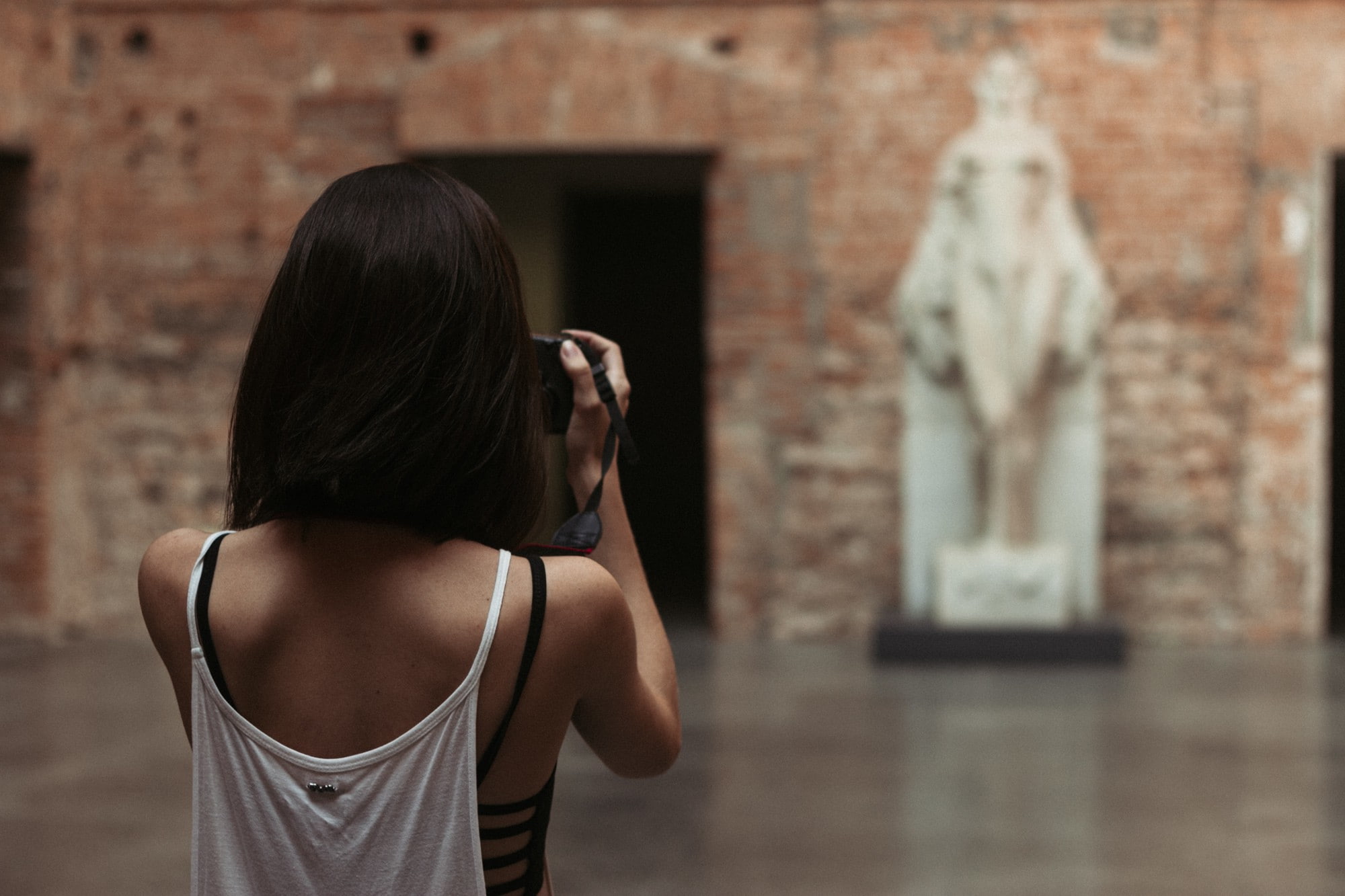 girl, women, tank, pictures, 1080P, taking, white, taking pictures, s, back, top, haircut, shirt, statue, HD Wallpaper