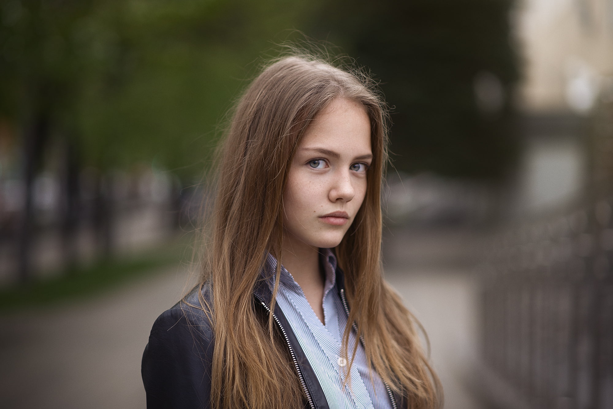 portrait, beautiful woman, young women, 1080P, hairstyle, adult, leather jackets, long hair, blonde, front view, focus on foreground, one person, teenager, HD Wallpaper