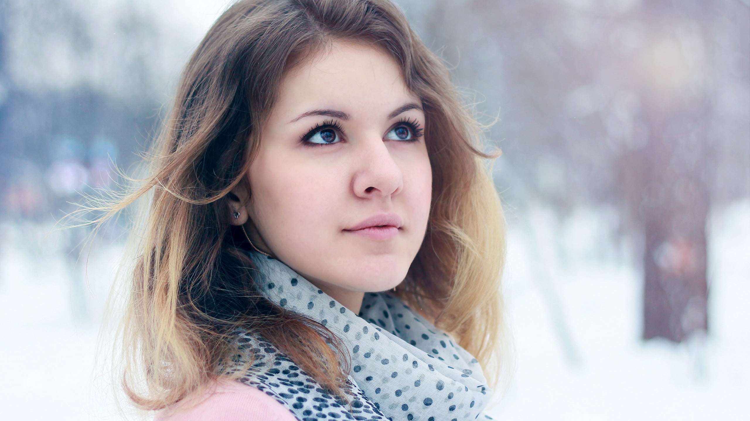 pink lipstick, headshot, offspring, looking at camera, body part, adult, long hair, hairstyle, beauty, women outdoors, child, cold, one person, winter, HD Wallpaper