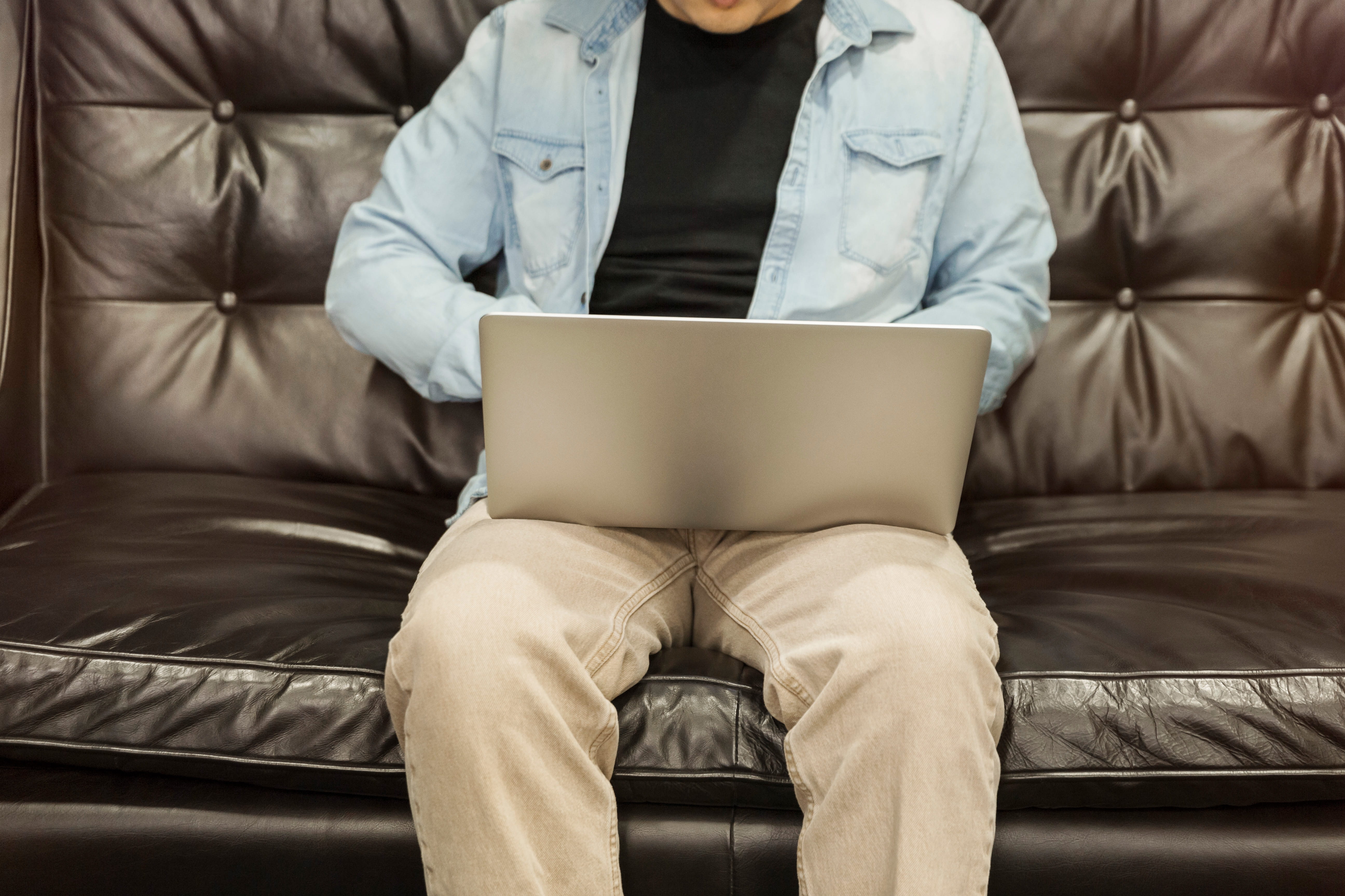 computer, using laptop, computer network, wireless technology, sitting, sofa, relaxation, linkedin sales navigator, sale, working, indoors, furniture, surfing the net, HD Wallpaper