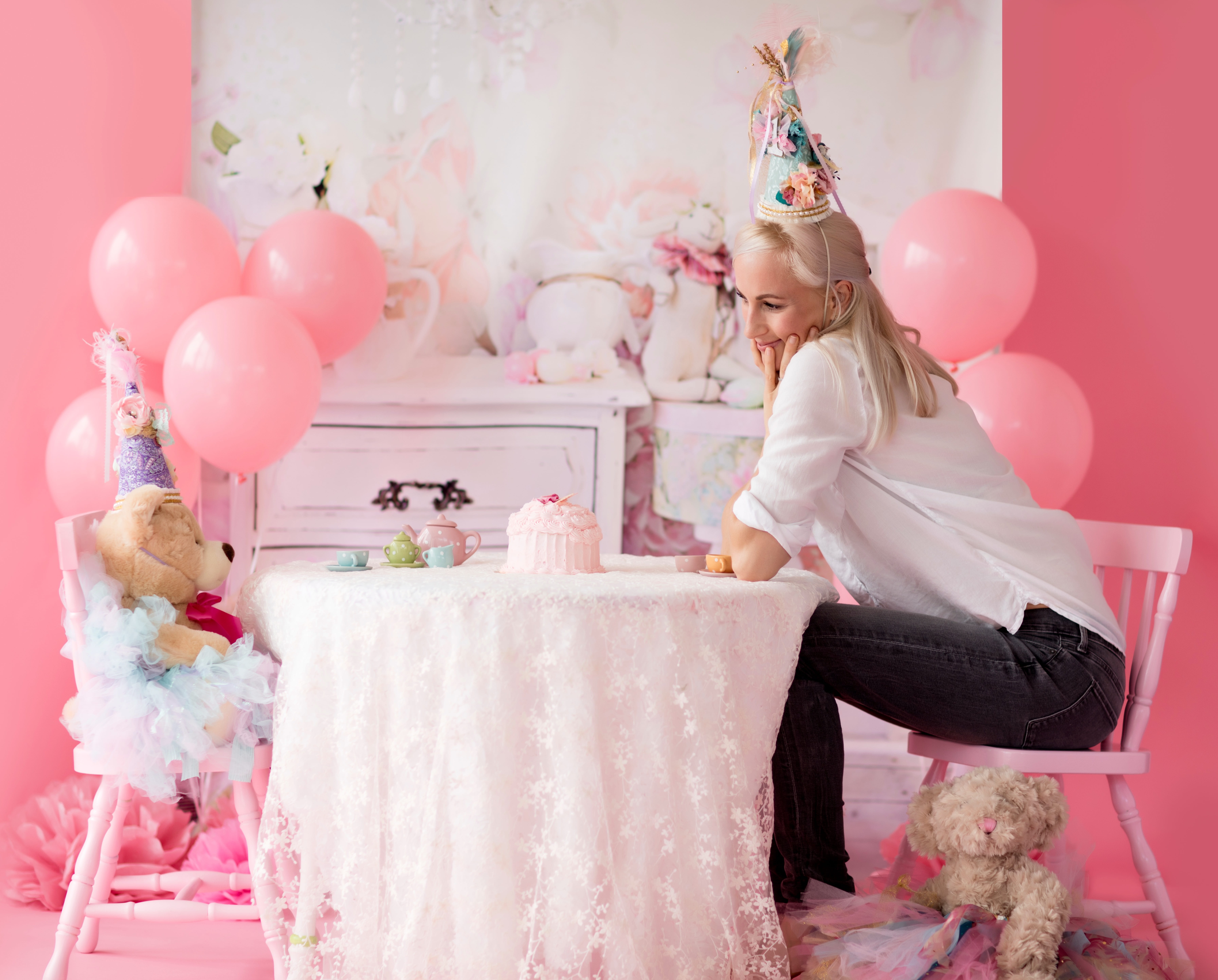 women, job interview, gift, table, proposal, females, child, fun, hat, indoors, wearing, party, dress, bear, one person, chair, front, sitting, love, innocence, HD Wallpaper