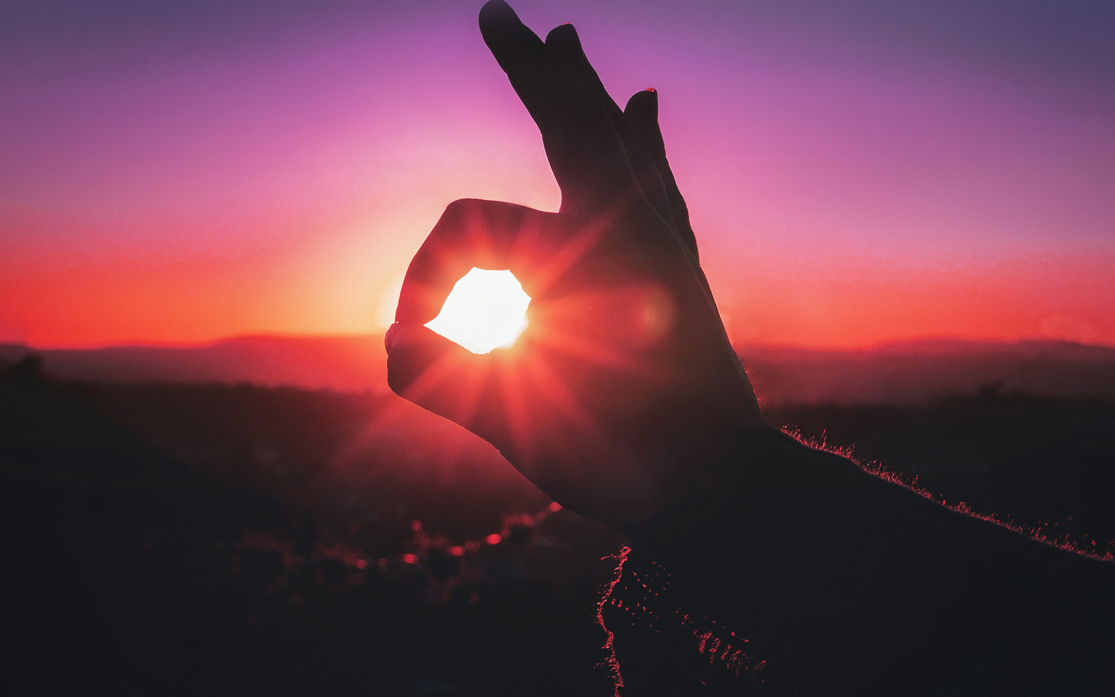one person, back lit, okay, body part, human limb, silhouette, holding, finger, 4K, nature, orange color, illustration, human arm, lens flare, human body part, HD Wallpaper