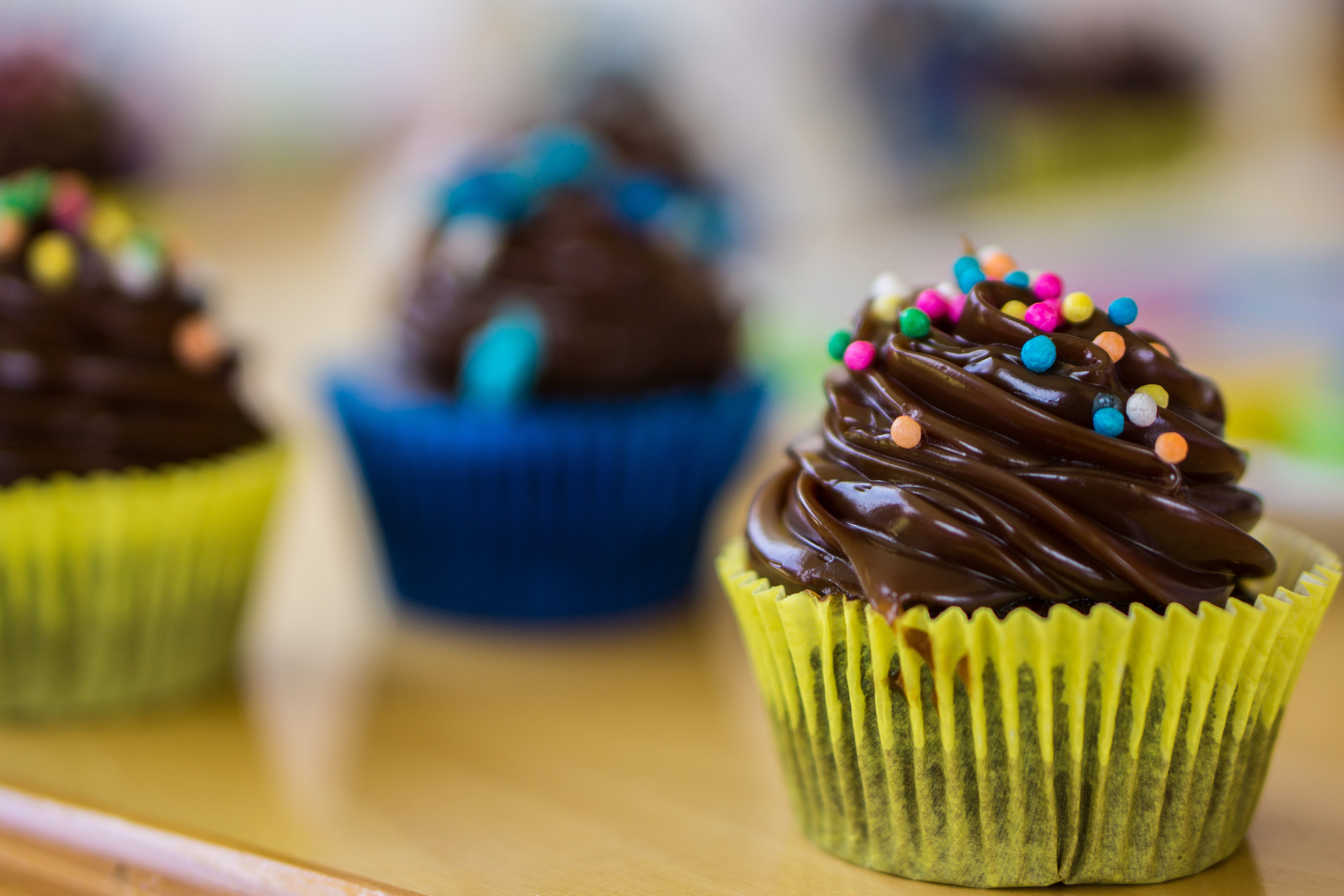 food, cake, regime, focus on foreground, food and drink, tray, ready-to-eat, chocolate cake, party, baked, photography, cupcake holder, table, snack, selective focus, HD Wallpaper