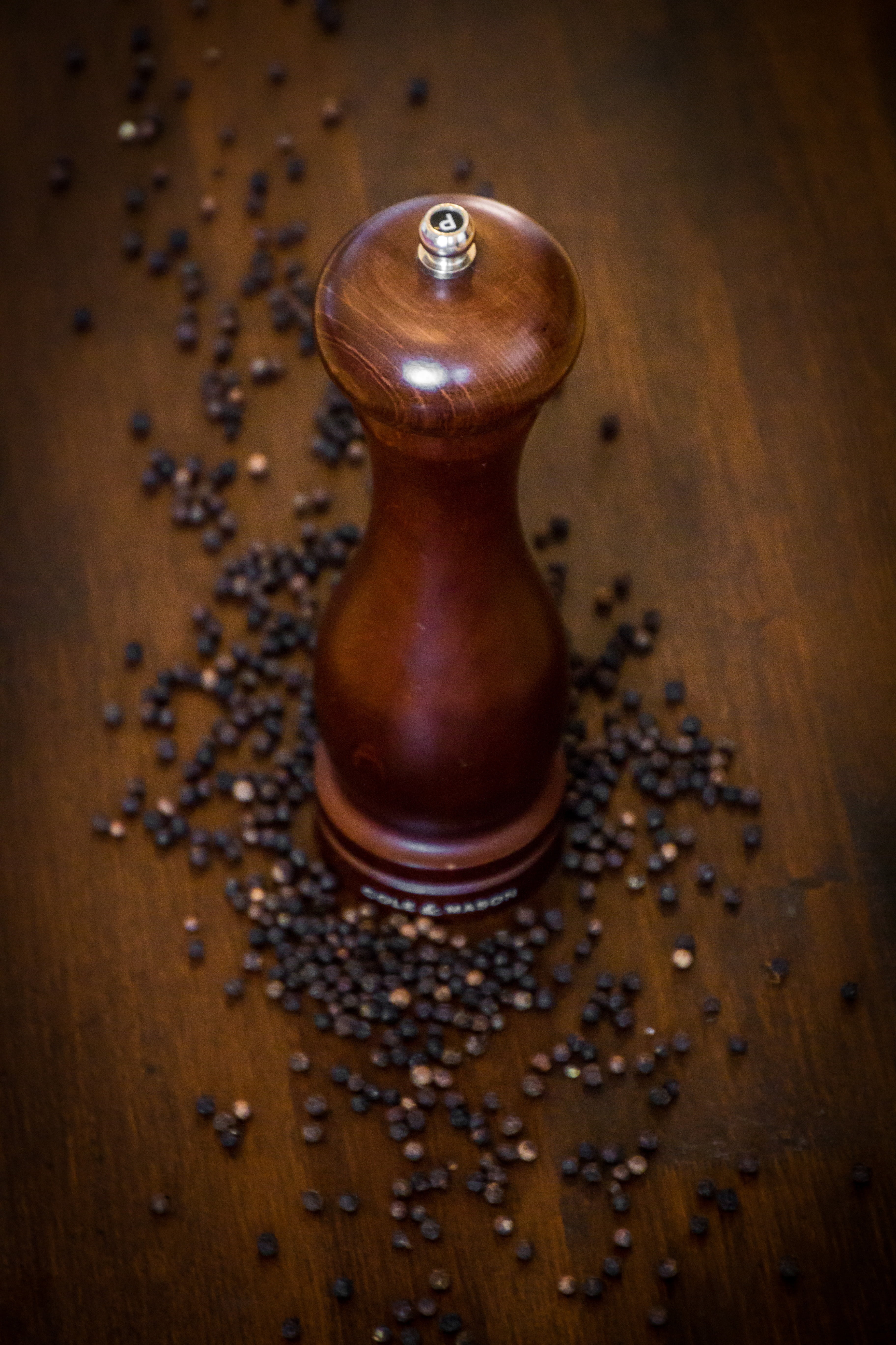 spice mill, coffee - drink, still life, spice, mill, pepper mill, caffeine, pepper, pfefferkorn, table, wood grain, ingredient, seasoning, grains, 5K, Phone HD Wallpaper