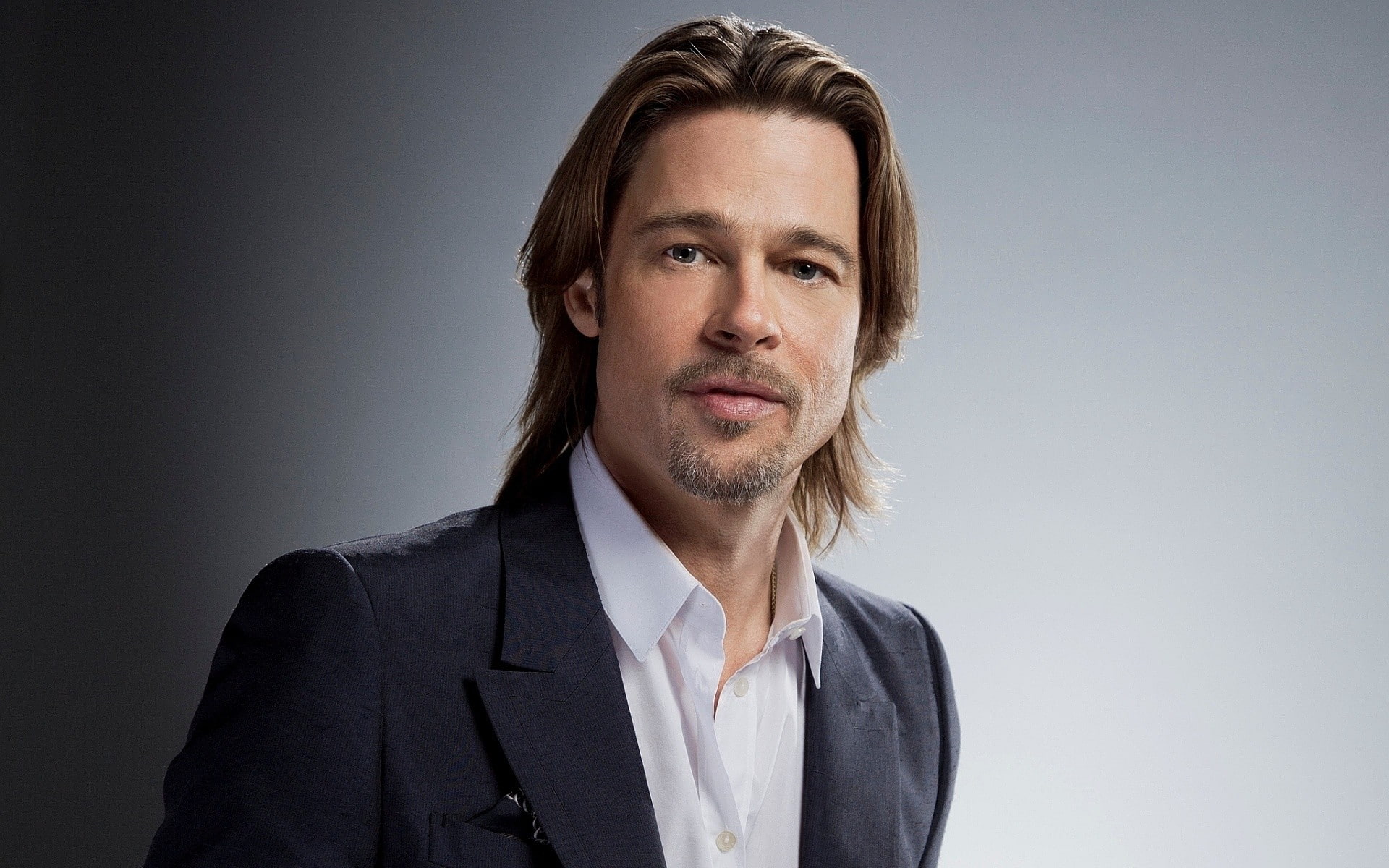 contemplation, indoors, brad pitt, gray, 1080P, business, portrait, one person, mature men, men, headshot, gray background, facial hair, business person, HD Wallpaper