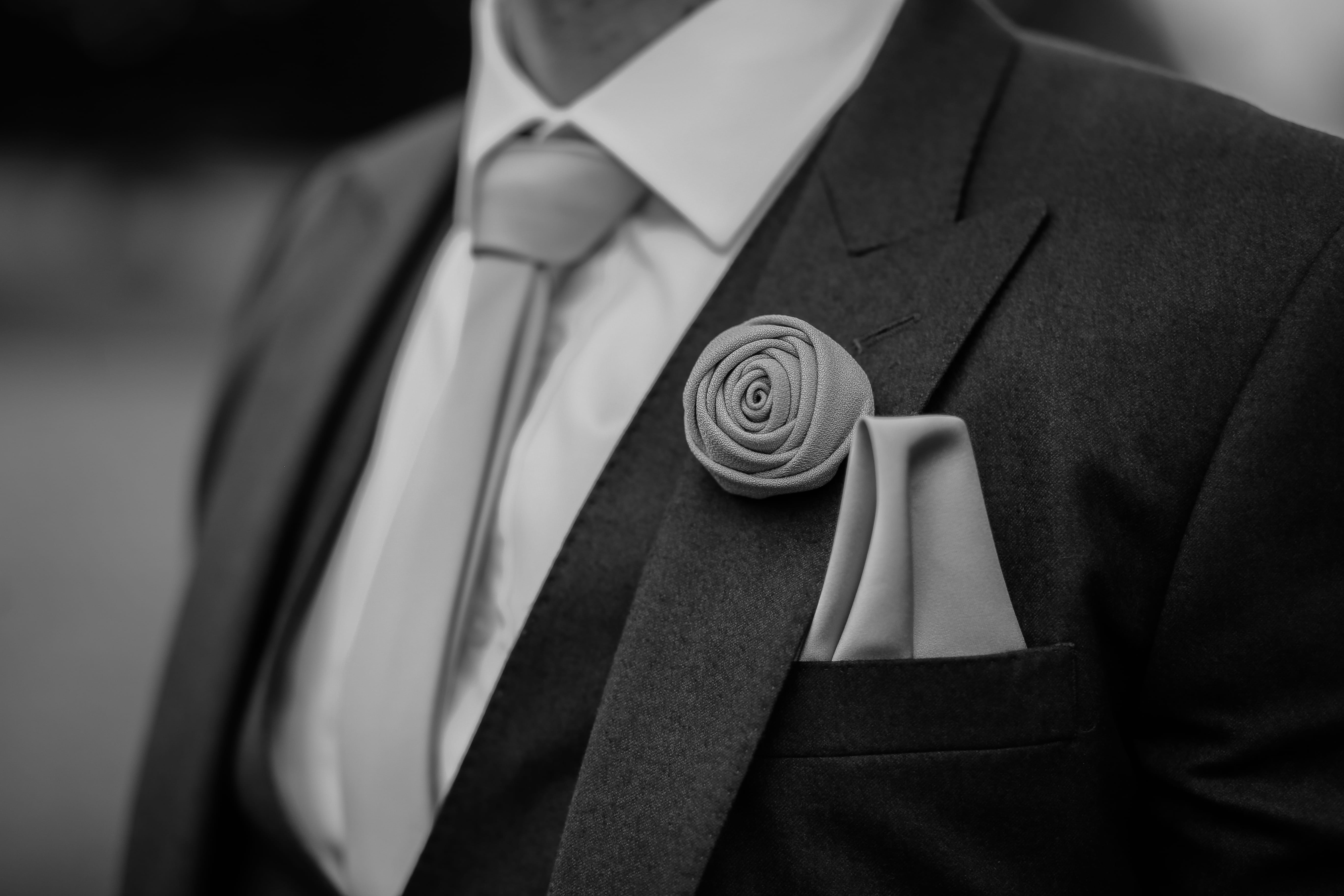 uniform, day, jacket, close-up, adult, button down shirt, lapel, business, peak, focus on foreground, 5K, midsection, necktie, fashion, one person, suit, HD Wallpaper