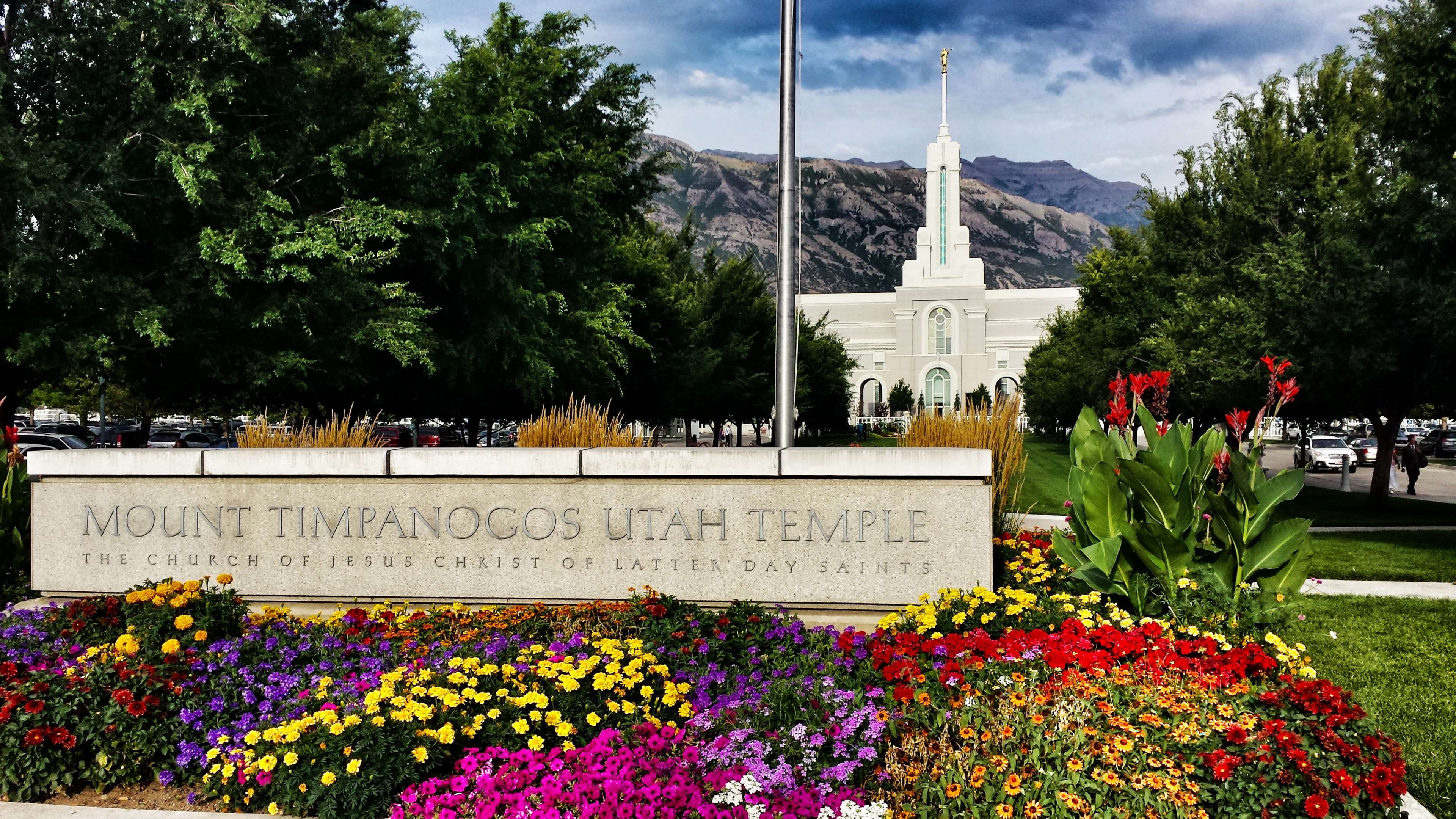 travel destinations, outdoors, sky, flower, lds, text, flowering plant, 4K, western script, growth, architecture, flowerbed, utah, freshness, temple, nature, HD Wallpaper
