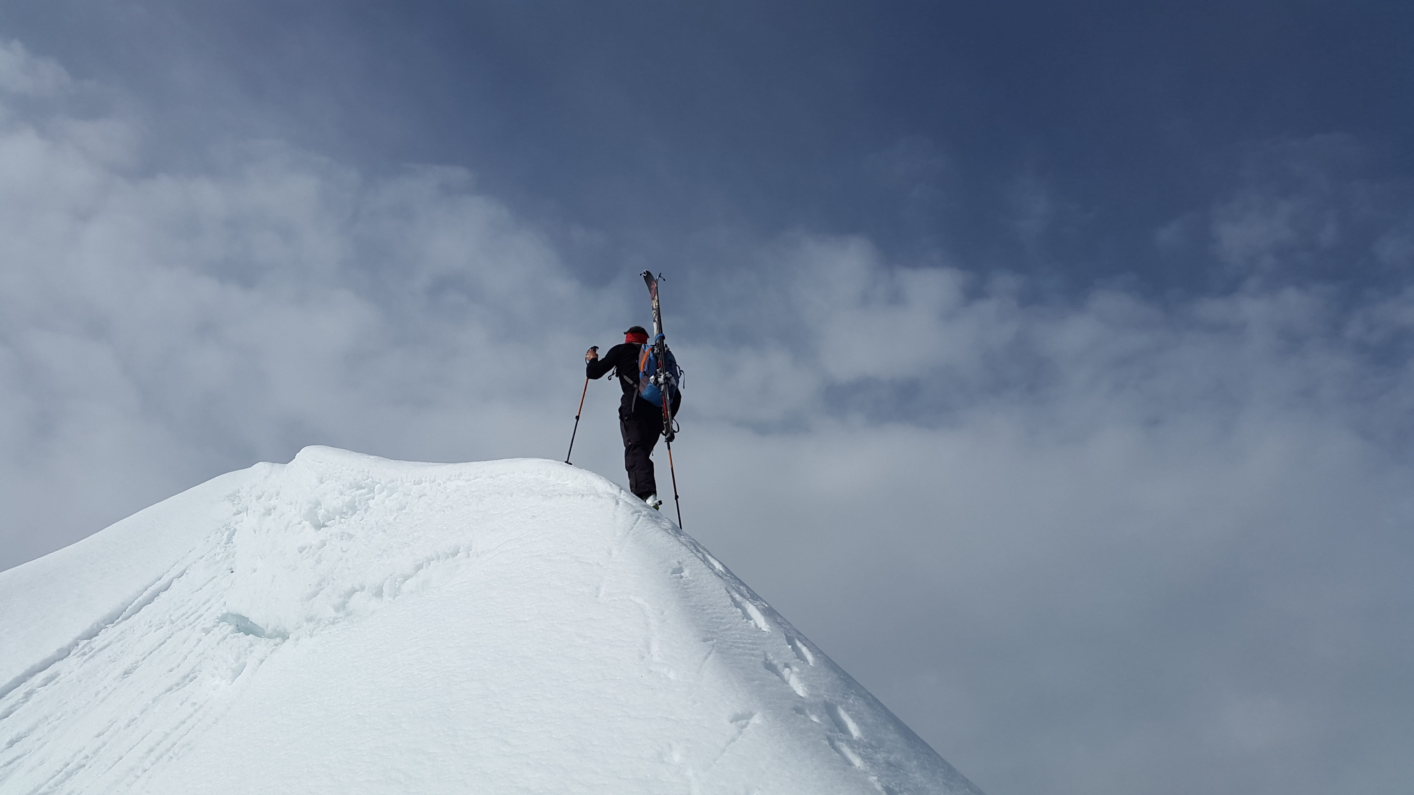 low angle view, sky, summit, leisure activity, allgäu, winter, mountains, high, cold temperature, alpine, mountain climbing, 4K, mountaineer, backcountry skiiing, HD Wallpaper