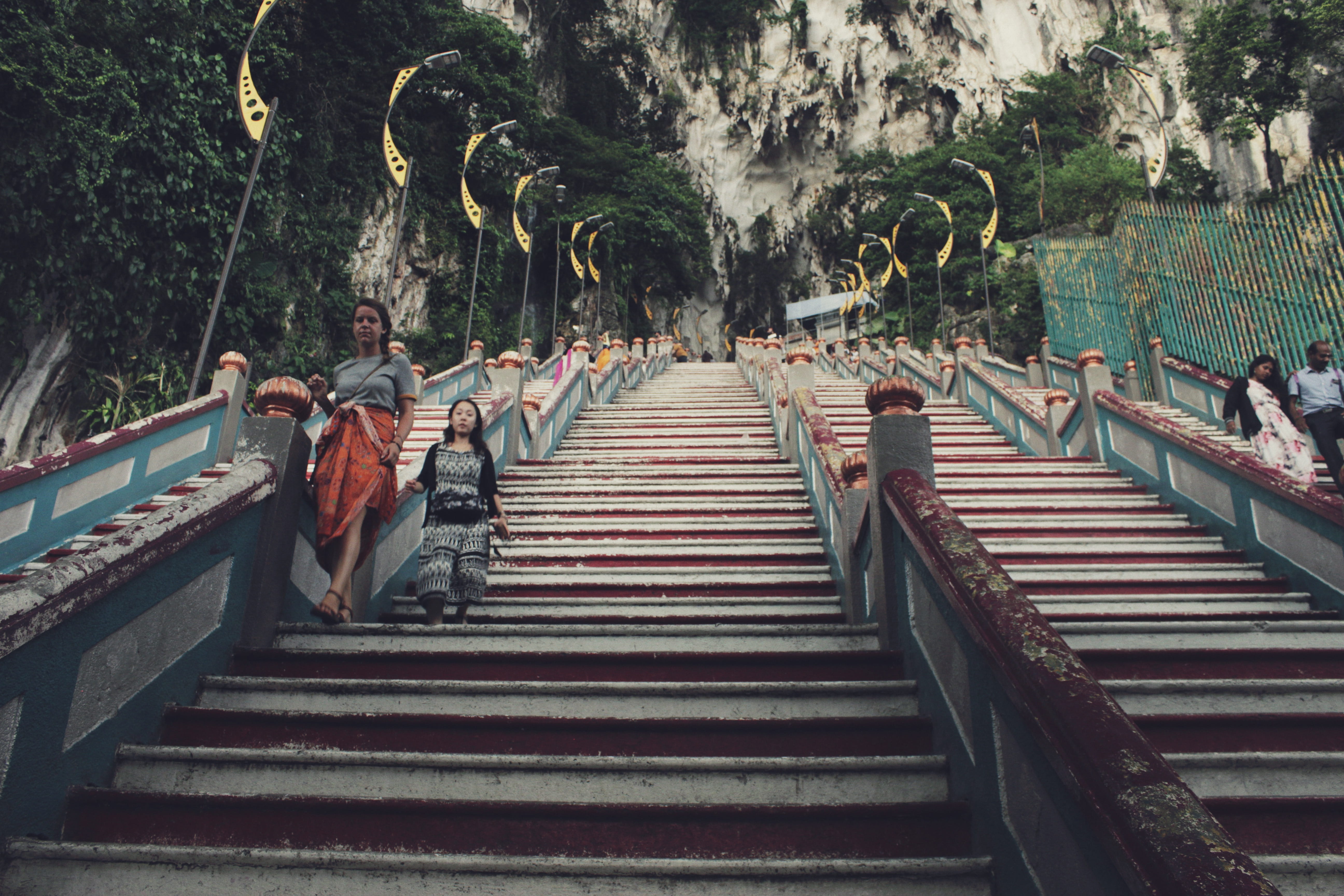 going, people, transportation, day, built structure, group, lifestyles, architecture, direction, steps and staircases, 5K, outdoors, downstairs, railing, HD Wallpaper