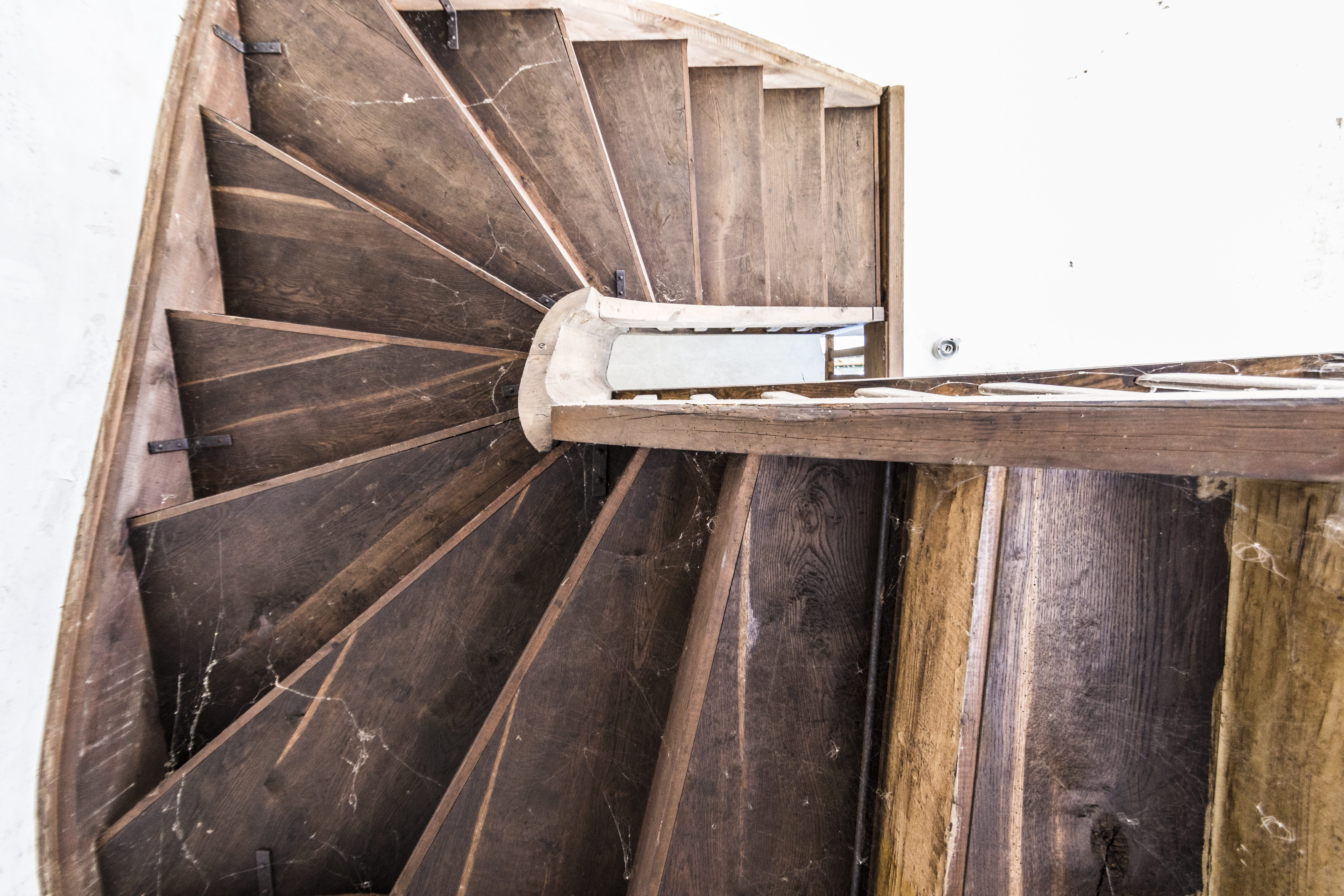 wall, obsolete, slot, wood - material, Stairs, outdoors, pattern, wall - building feature, steps, built structure, treppengeländer, nature, abandoned, building exterior, HD Wallpaper