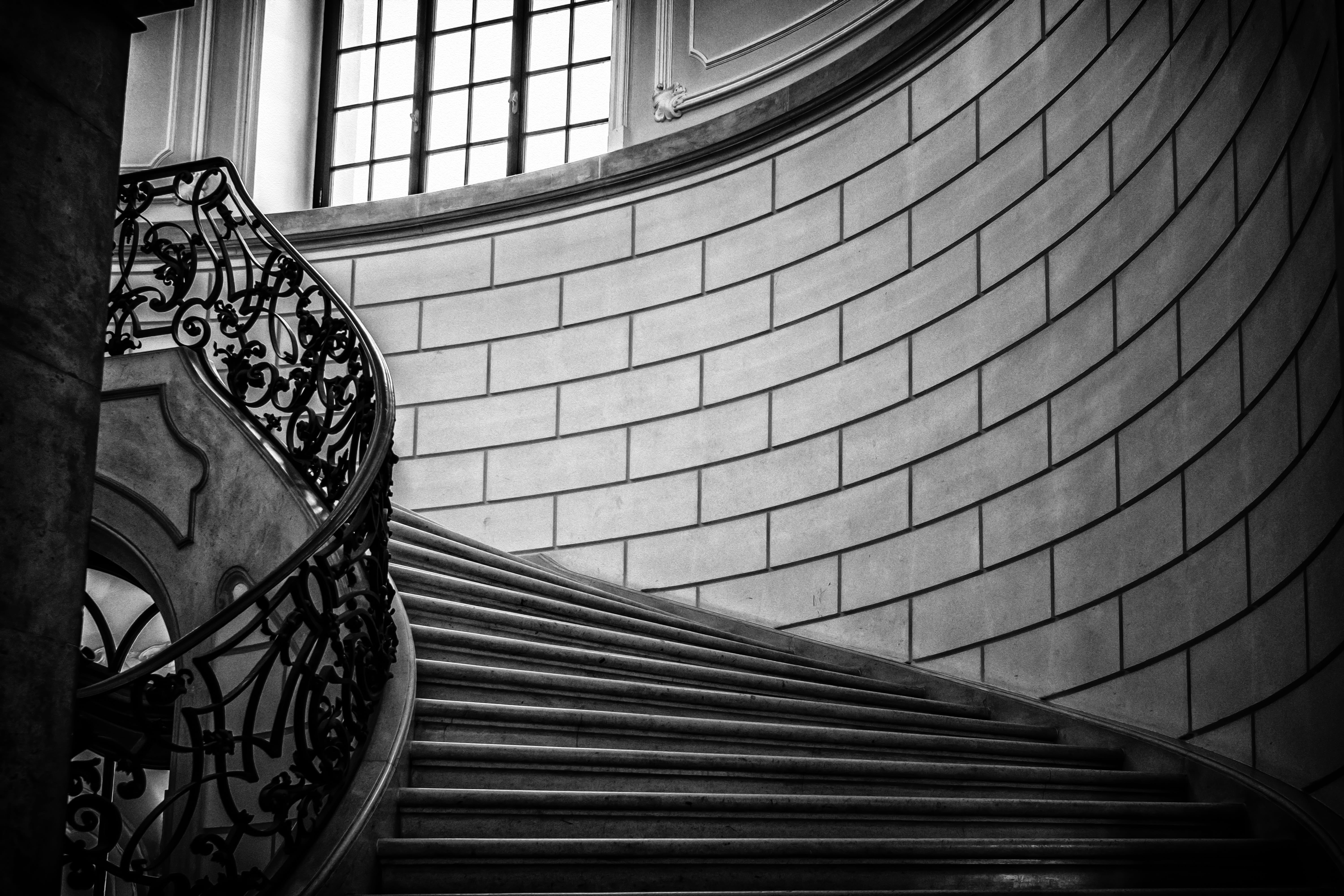 ceiling, stairs, treppengeländer, old, day, emergence, nature, design, steps and staircases, black and white, staircase, railing, directly below, stair step, HD Wallpaper