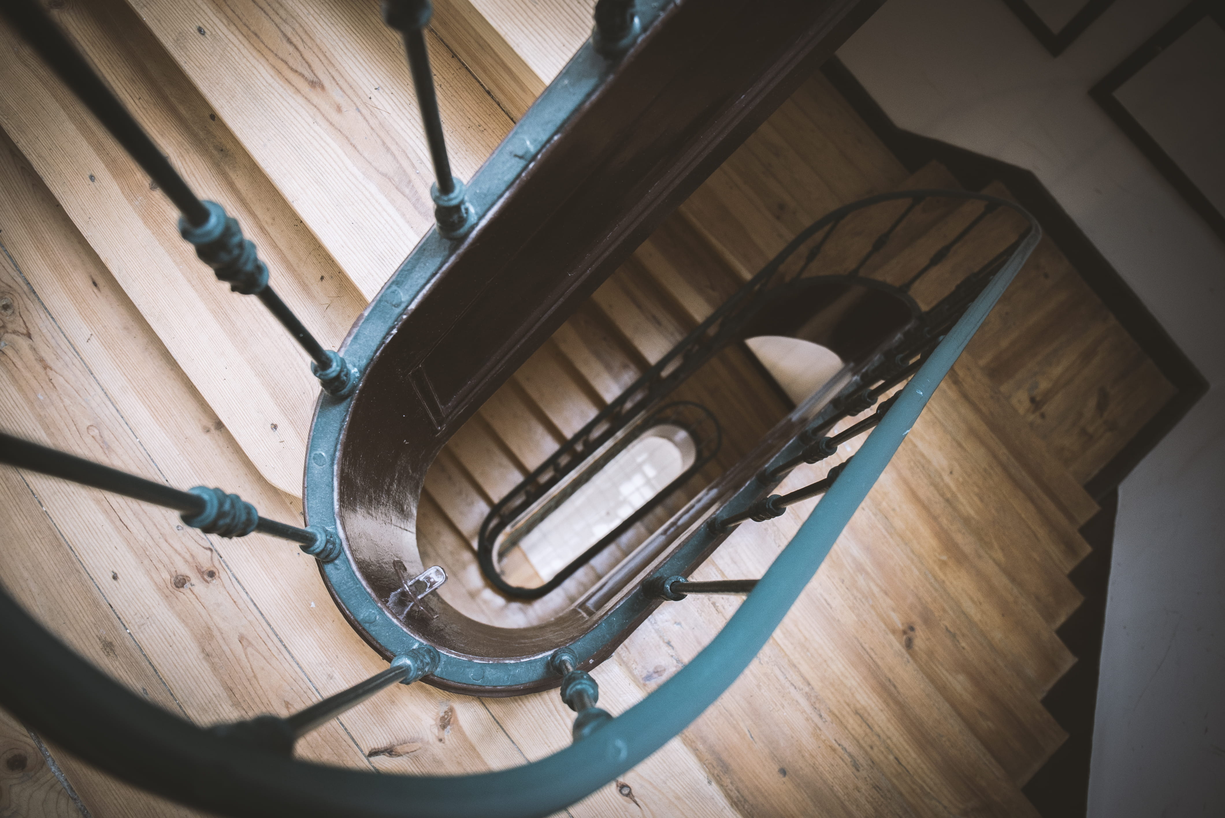 directly above, vessel, 4K, parquet, step, flooring, green, watercraft, steps, home interior, banister, built structure, directly below, architecture, HD Wallpaper