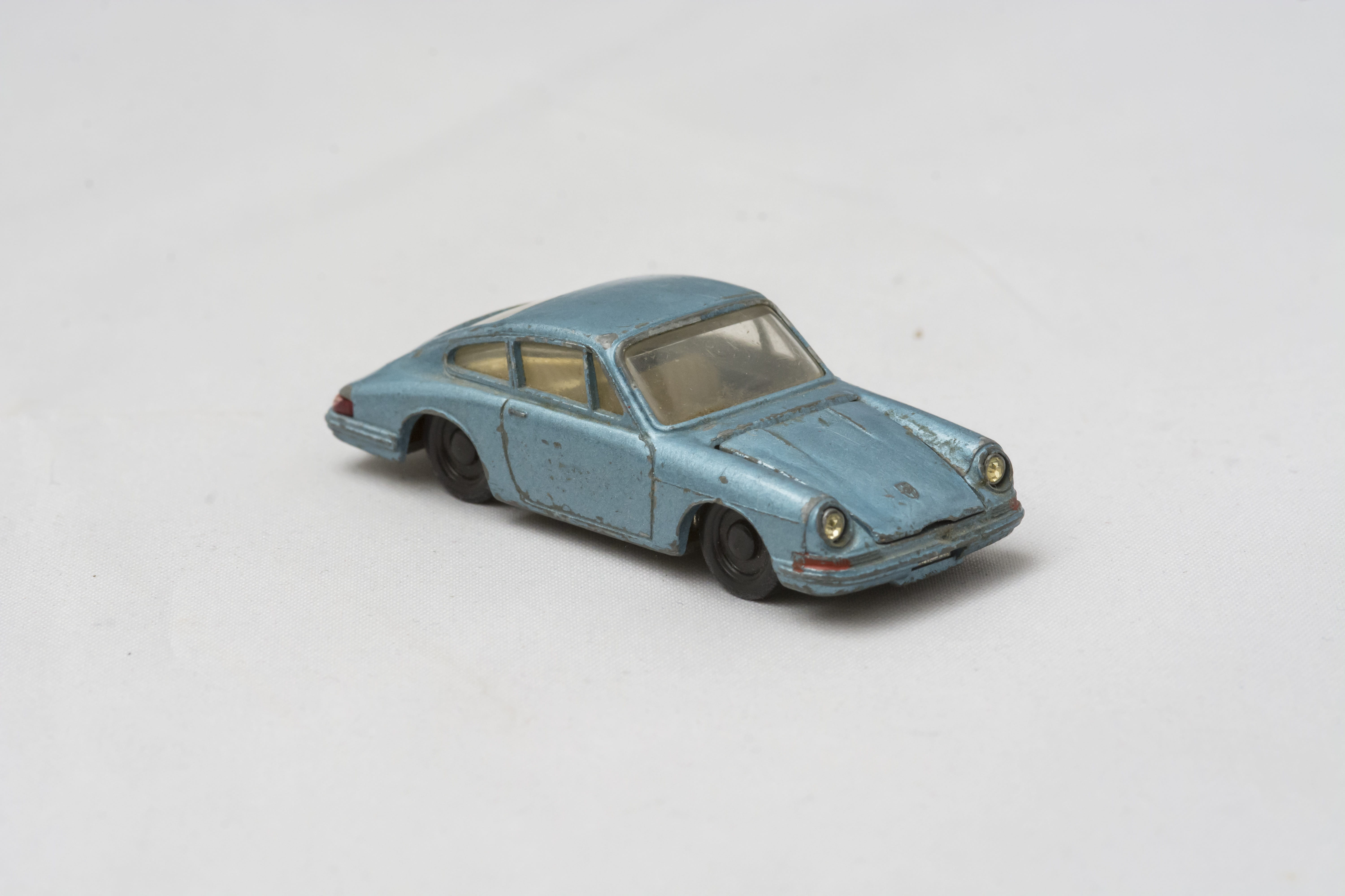 porsche 911, found in the cellar, single object, small, retro styled, no people, 5K, memory, high angle view, studio shot, toy, retro, close-up, copy space, HD Wallpaper